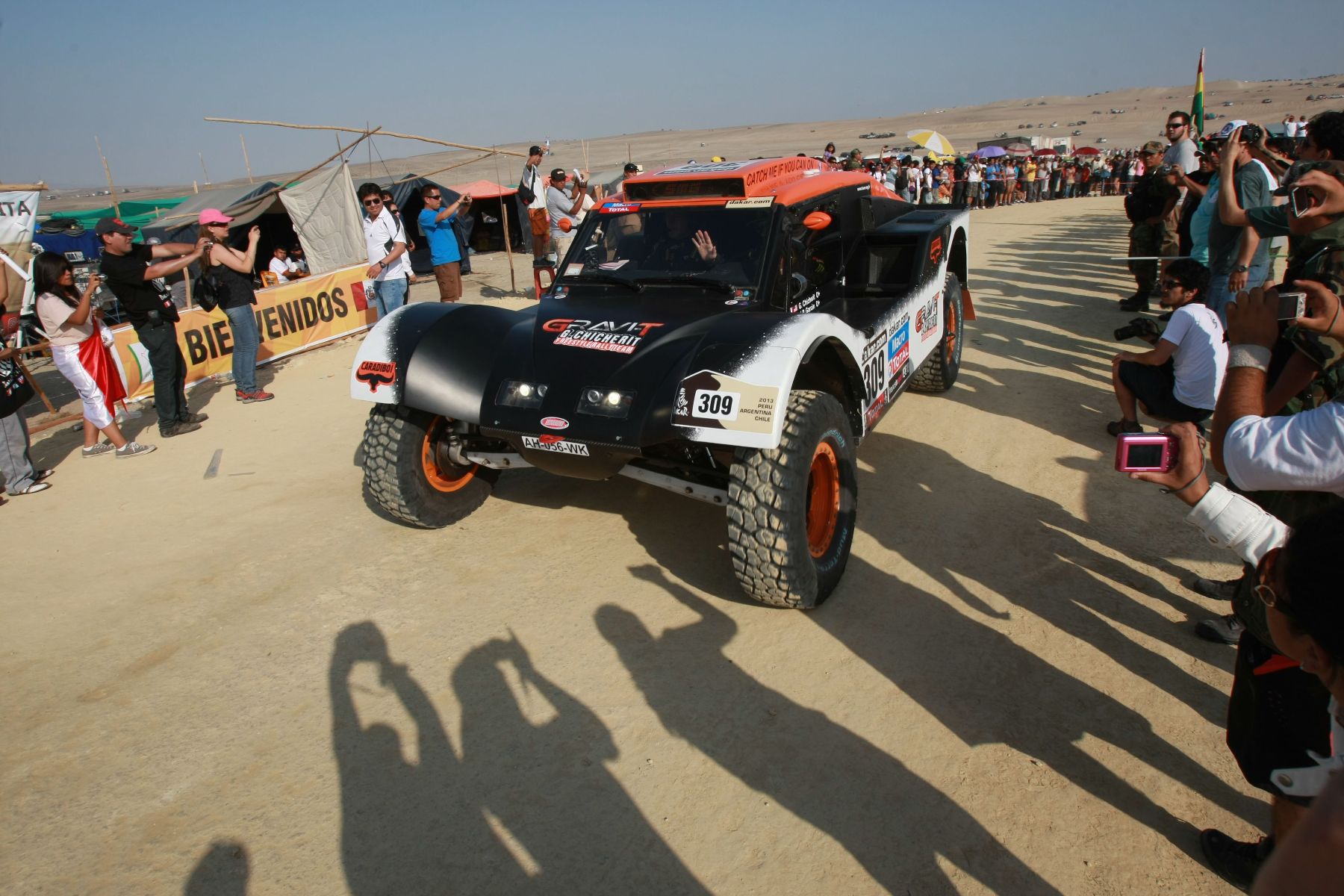 PISCO, PERÚ - ENERO 06. Rally Dakar segunda etapa en la ciudad de Pisco 2013.Foto: ANDINA/Jack Ramón
