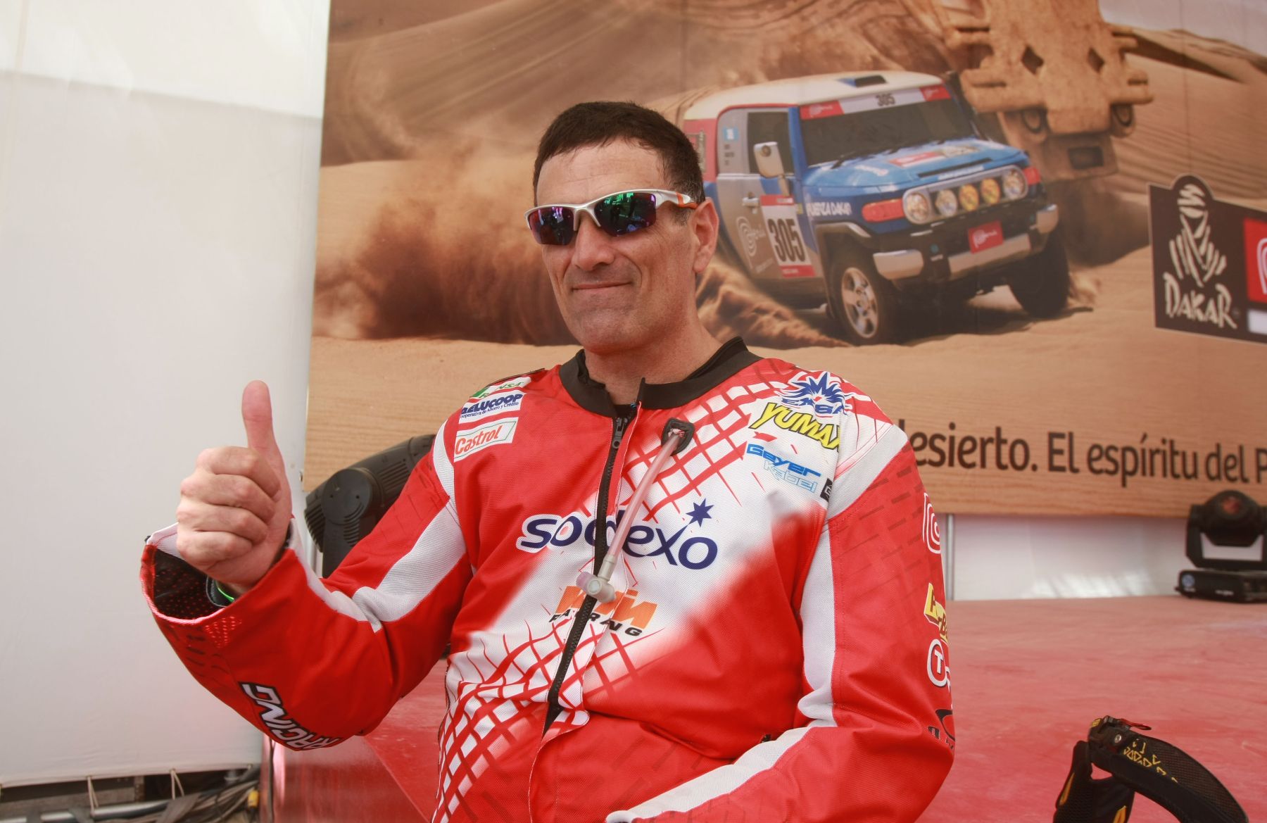 PISCO, PERÚ - ENERO 06. Entrevista al motociclista peruano, Erick Meller que participa en el Rally Dakar en la ciudad de Pisco 2013.Foto: ANDINA/Jack Ramón