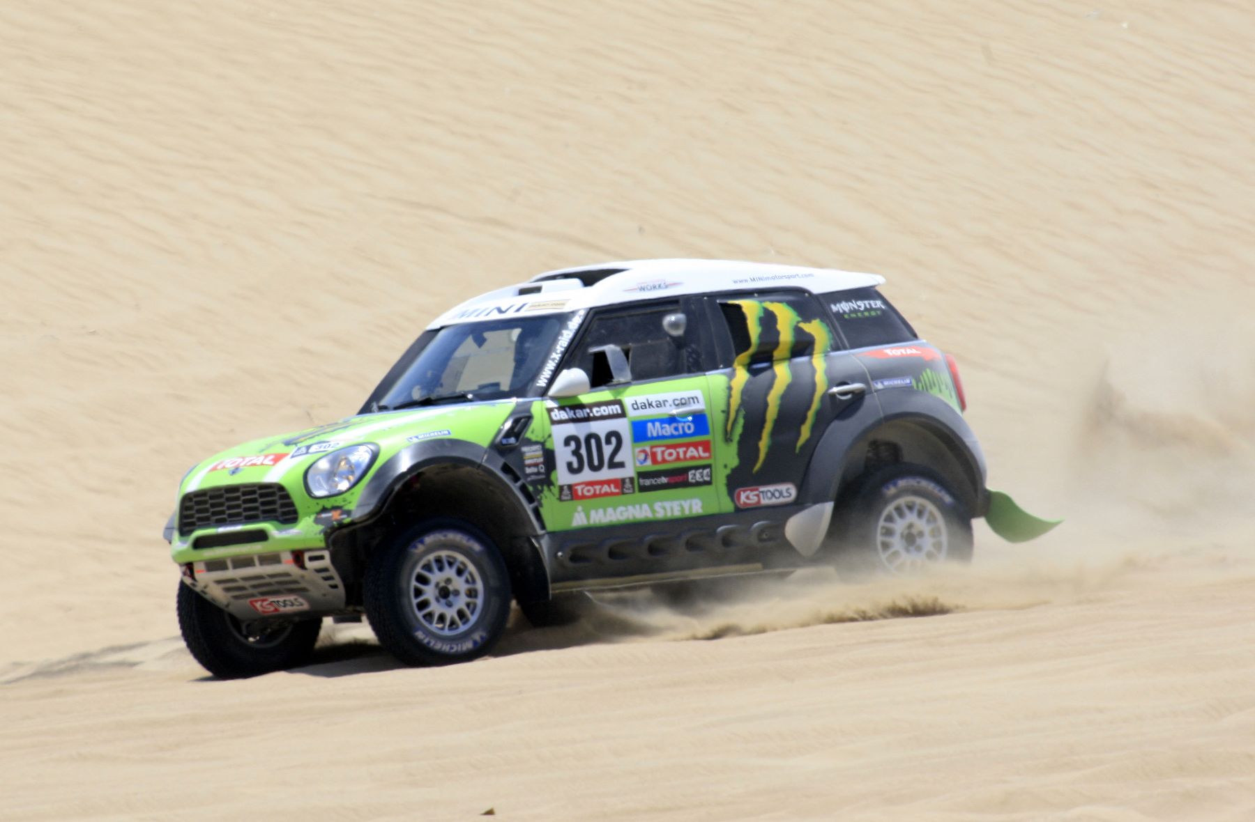 PISCO, PERÚ - ENERO 06. Rally Dakar segunda etapa en la ciudad de Pisco 2013.Foto: ANDINA/Carlos Lezama