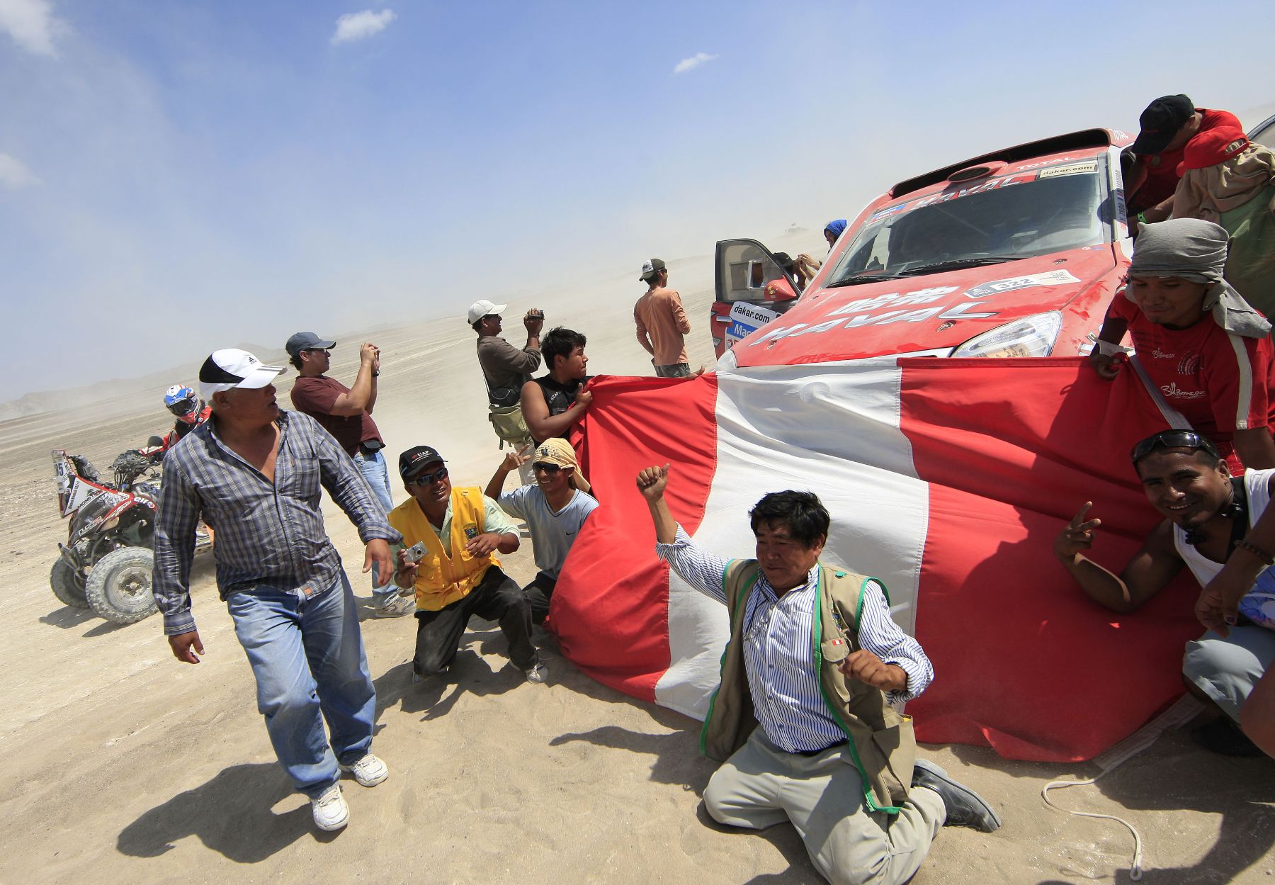NAZCA, PERÚ - ENERO 07. Rally Dakar,tercera etapa en la ciudad de Nazca, 2013.Foto: ANDINA/Carlos Lezama
