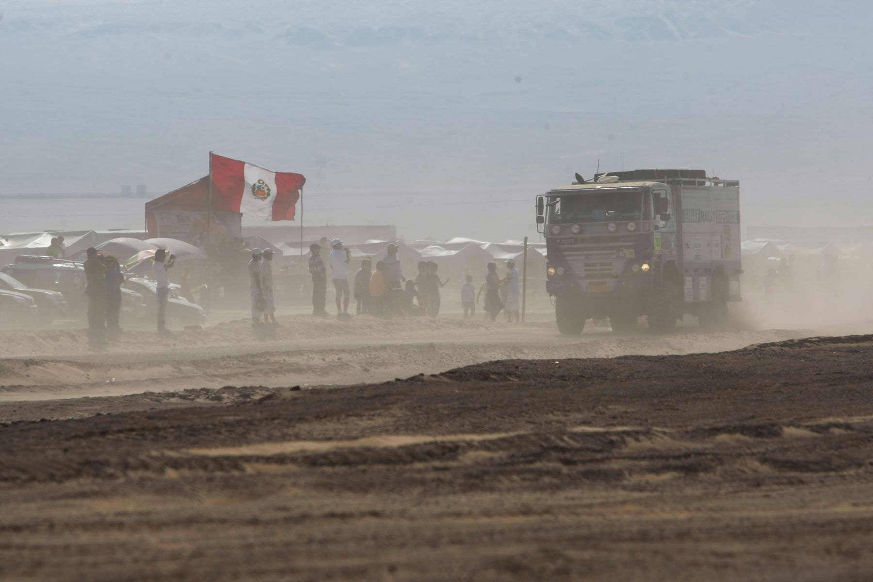 NASCA, PERÚ - ENERO 07. Rally Dakar Tercera etapa en la ciudad de Nasca 2013.Foto: ANDINA/Jack Ramón