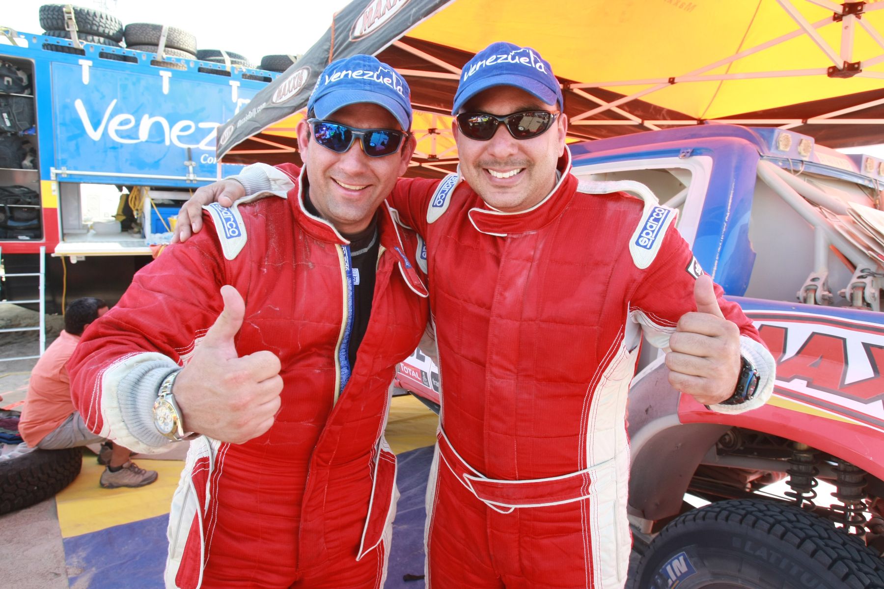 NASCA, PERÚ - ENERO 08. Entrevista al equipo Venezolano el piloto Nunzio Coffaro y su copiloto Daniel Meneses que participan en el Rally Dakar  2013.Foto: ANDINA/Jack Ramón