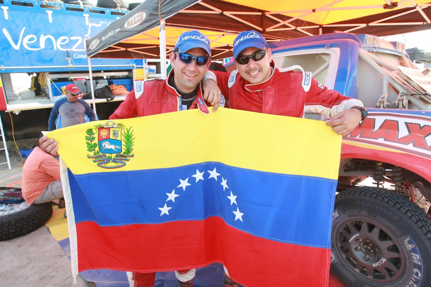 NASCA, PERÚ - ENERO 08. Entrevista al equipo Venezolano el piloto Nunzio Coffaro y su copiloto Daniel Meneses que participan en el Rally Dakar  2013.Foto: ANDINA/Jack Ramón