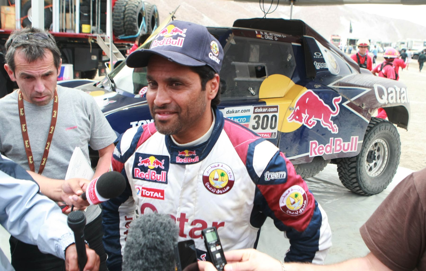 AREQUIPA, PERÚ - ENERO 09. Entrevista al principe de Qatar Nasser Al-Attiyah piloto de Red Bull que participa en el Rally Dakar 2013 Foto: ANDINA/Jack Ramón