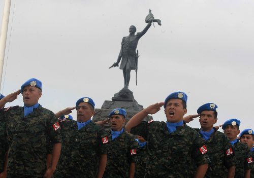 LIMA, PERÚ - ENERO 21. Contingente de Cascos Azules que viajarán a Haiti.

Foto: ANDINA/Juan Carlos Guzmán Negrini.