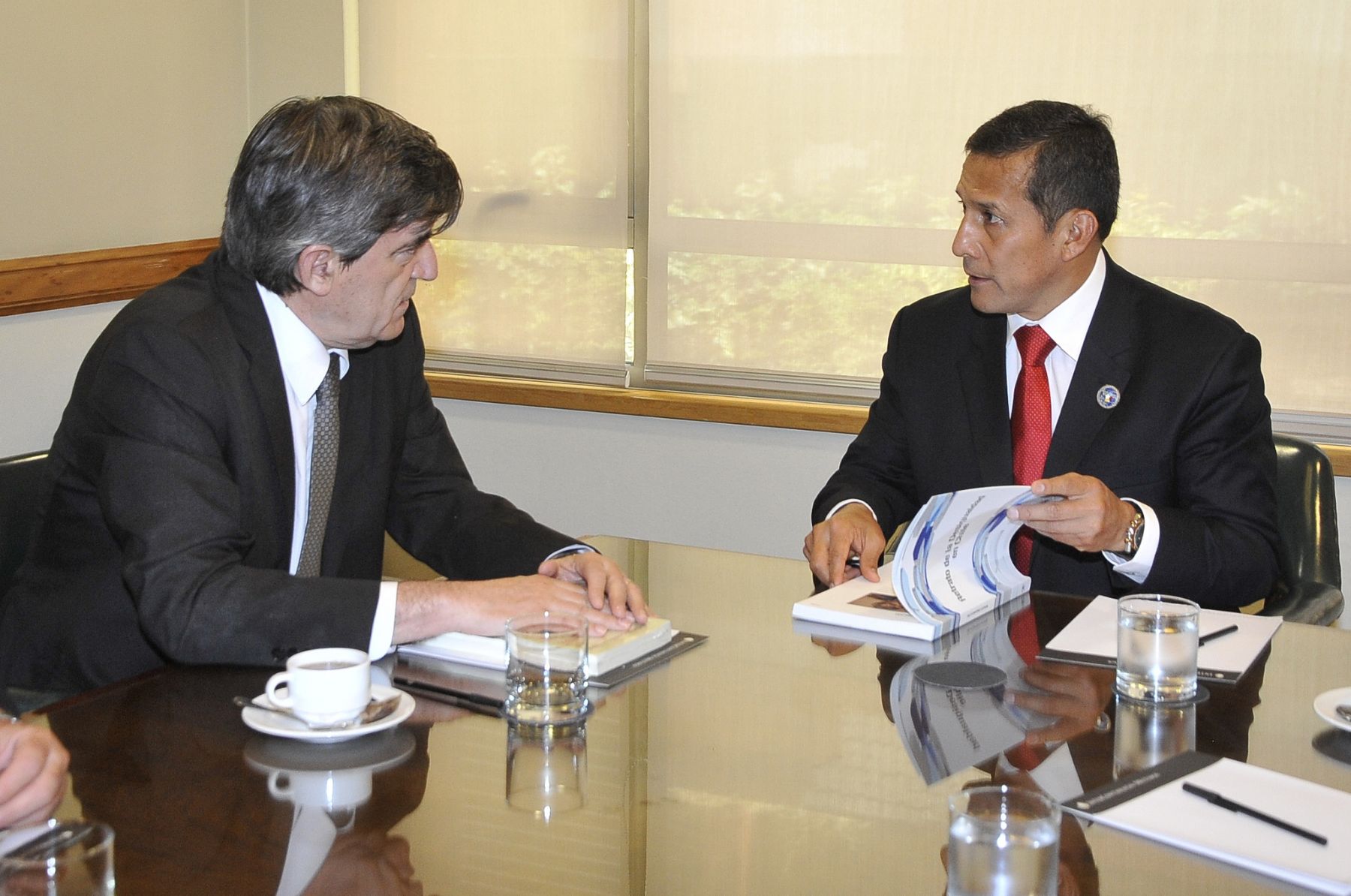 SANTIAGO, CHILE - 27 ENERO. Presidente Ollanta Humala  se reune con el  Presidente  del Senado de Chile, Camilo Escalona. Foto: Prensa Presidencia