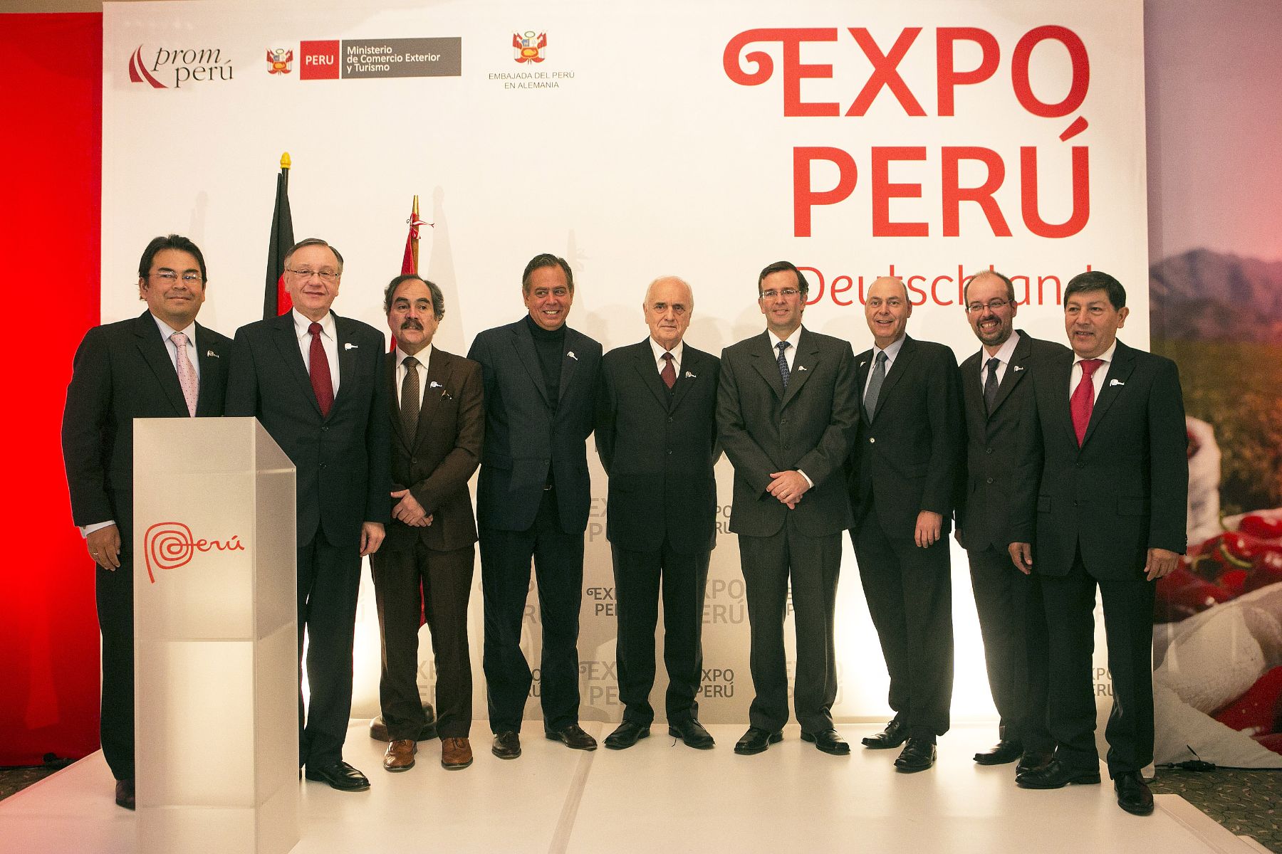 BERLIN, ALEMANIA - FEBRERO 04. El ministro de Comercio Exterior y Turismo José Luis Silva Martinot durante el desayuno que ofreció Promperú a los
empresarios agroexportadores como parte del inicio de la Expo Perú Alemania. Foto: ANDINA/PromPerú