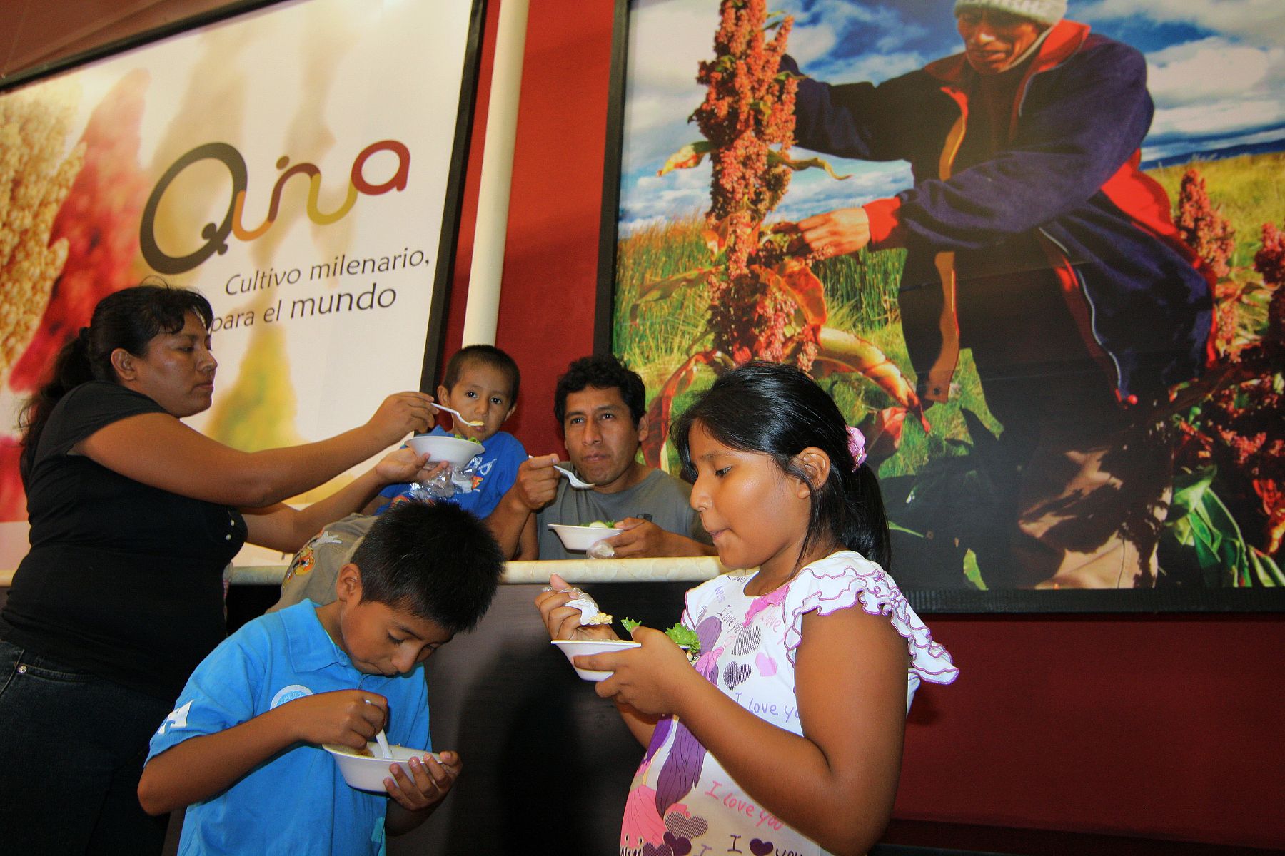 LIMA,PERU-FEBRERO 20.El Ministerio de salud presenta 30 recetas de platos ricas y económicas de quinua, en la Casa de la Gastronomía Peruana por el lanzamiento mundial del año internacional de la Quinua.
FOTO:ANDINA/Juan Carlos Chavez.