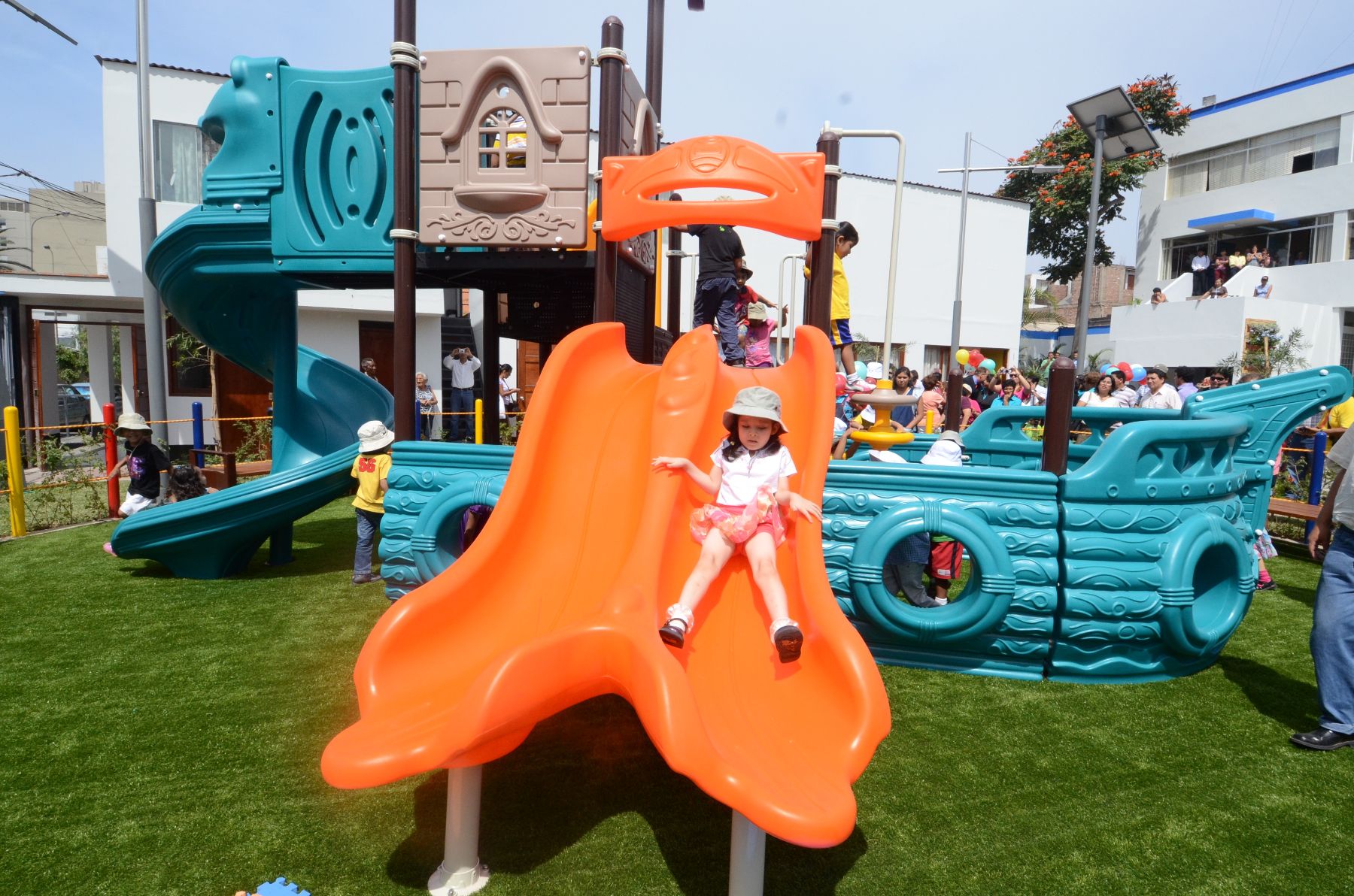 Miraflores cuenta con nuevo parque infantil en urbanizaci n Santa