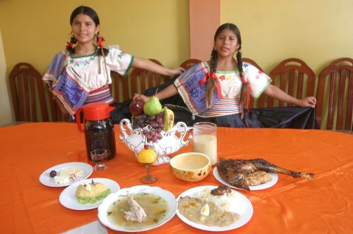 Alrededor de 8,000 personas disfrutarán de los siete potajes en Catacaos. Una tradición que se cumple en ese distrito piurano por Semana Santa. ANDINA/archivo