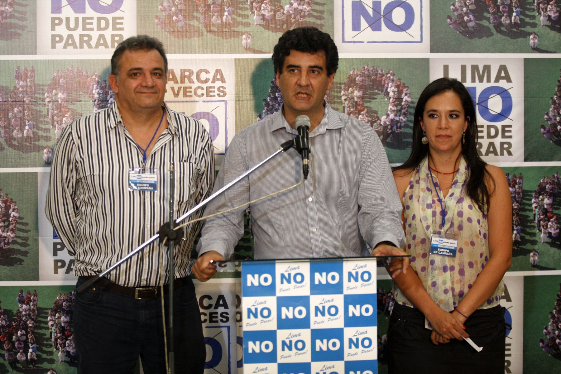 LIMA, PERÚ - MARZO 17. Regidores Eduardo Zegarra, Marisa Glave y Gustavo Guerra en conferencia de prensa en el Hotel Bolivar. Foto: ANDINA/Marco del Río