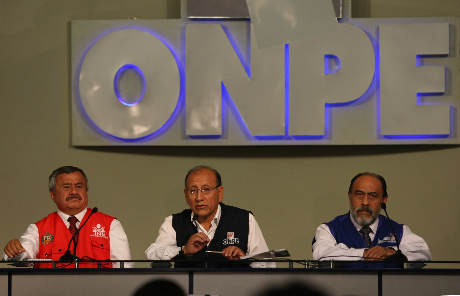 LIMA, PERU - Marzo 17. ONPE, Jurado Nacional de Elecciones  y Reniec en conferencia de prensa sobre la revocatoria  Foto: ANDINA/Vidal Tarqui