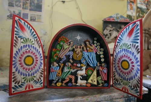 El retablo es uno de los productos principales del reconocido arte popular ayacuchano.