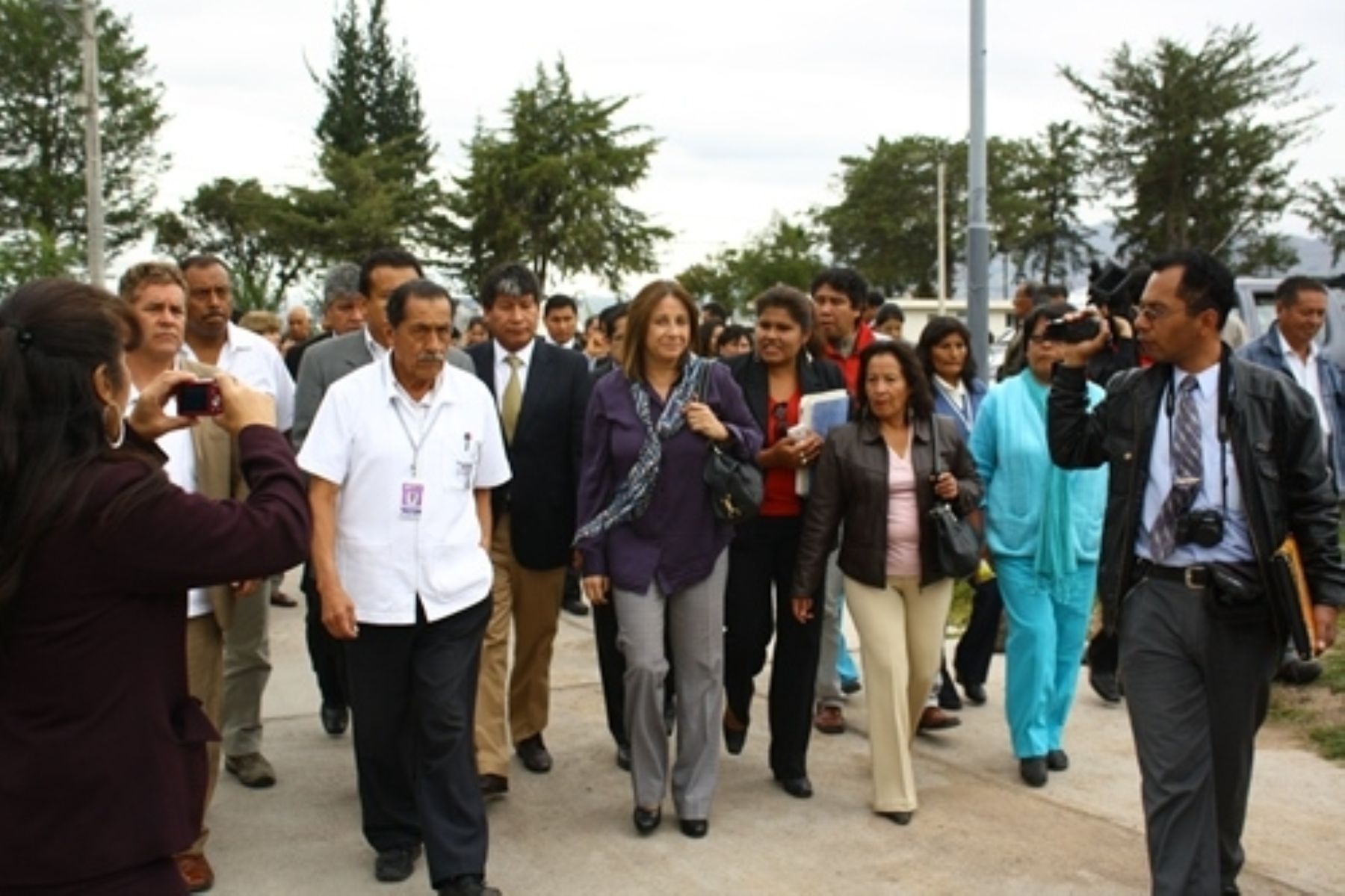 Ministra de Salud, Midori De Habich, visita el Hospital de Apoyo "Jesús Nazareno" de Ayacucho. ANDINA/Difusión