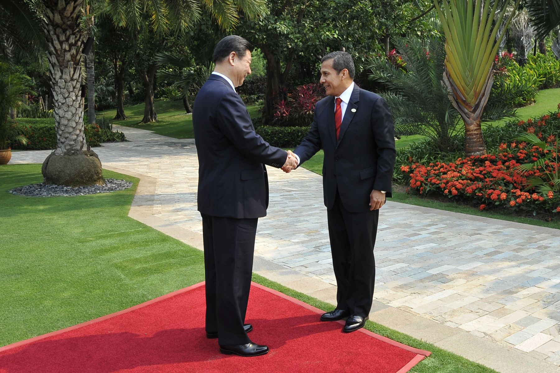 El presidente Ollanta Humala se reunió con  su homólogo chino Xi Jinping ,antes del inicio del "Foro Económico de Boao 2013" , en Sanya, ciudad ubicada en la provincia de Hainan.Foto: ANDINA/Prensa Presidencia