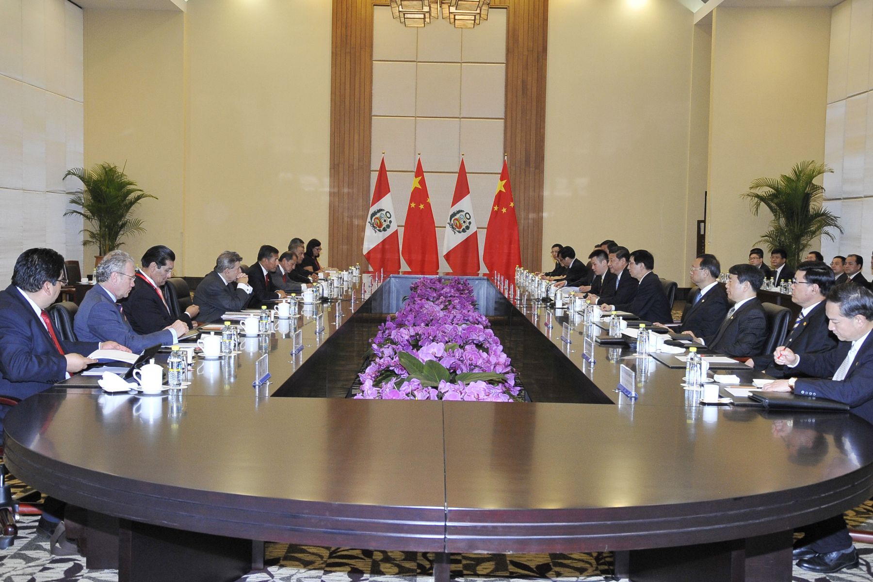 Presidentes Ollanta Humala y Xi Jinping encabezaron en Sanya reunión de Ministros de Estado que suscribieron importantes acuerdos de cooperación entre Perú y China.Foto: ANDINA/Prensa Presidencia