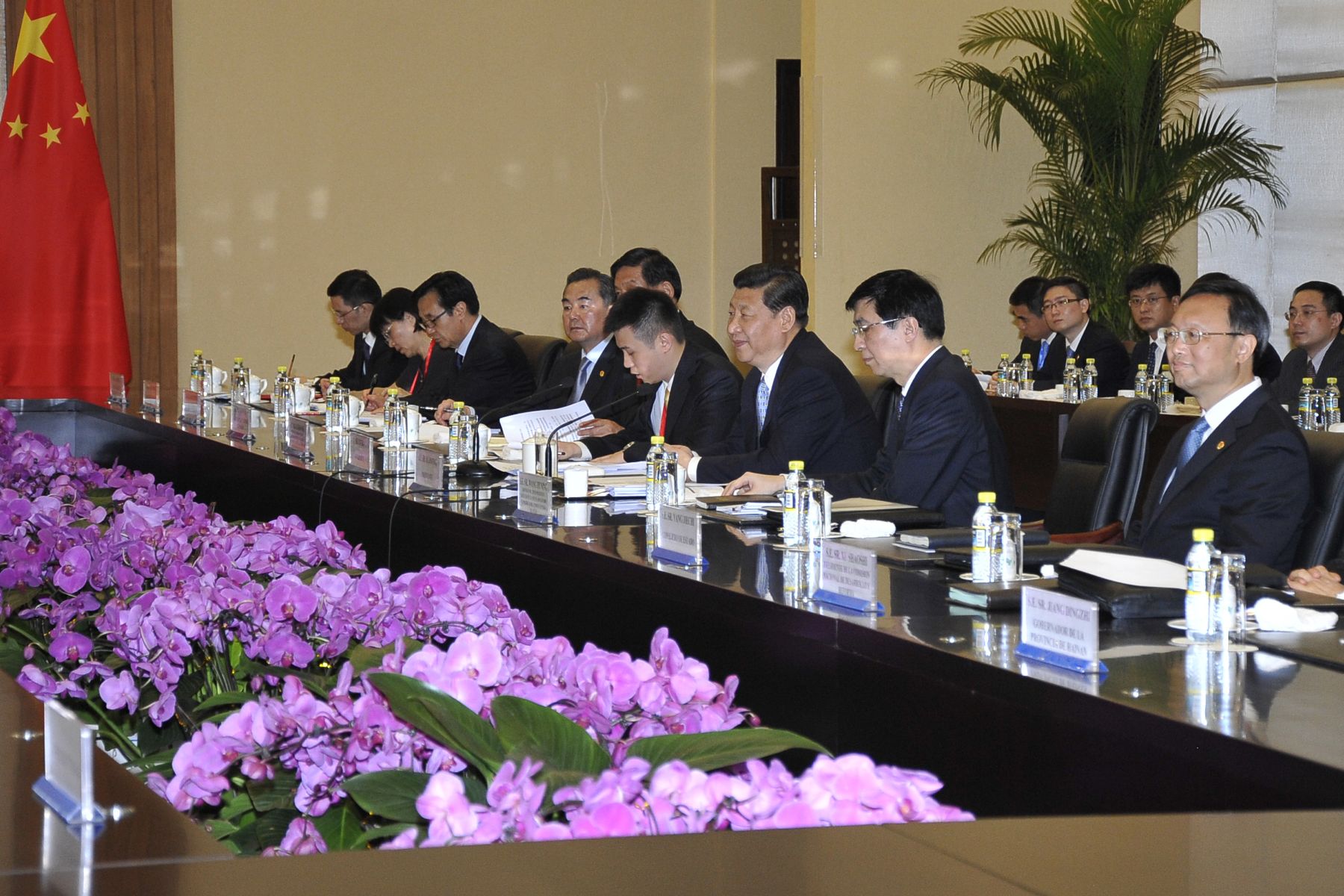 Presidentes Ollanta Humala y Xi Jinping encabezaron en Sanya reunión de Ministros de Estado que suscribieron importantes acuerdos de cooperación entre Perú y China.Foto: ANDINA/Prensa Presidencia