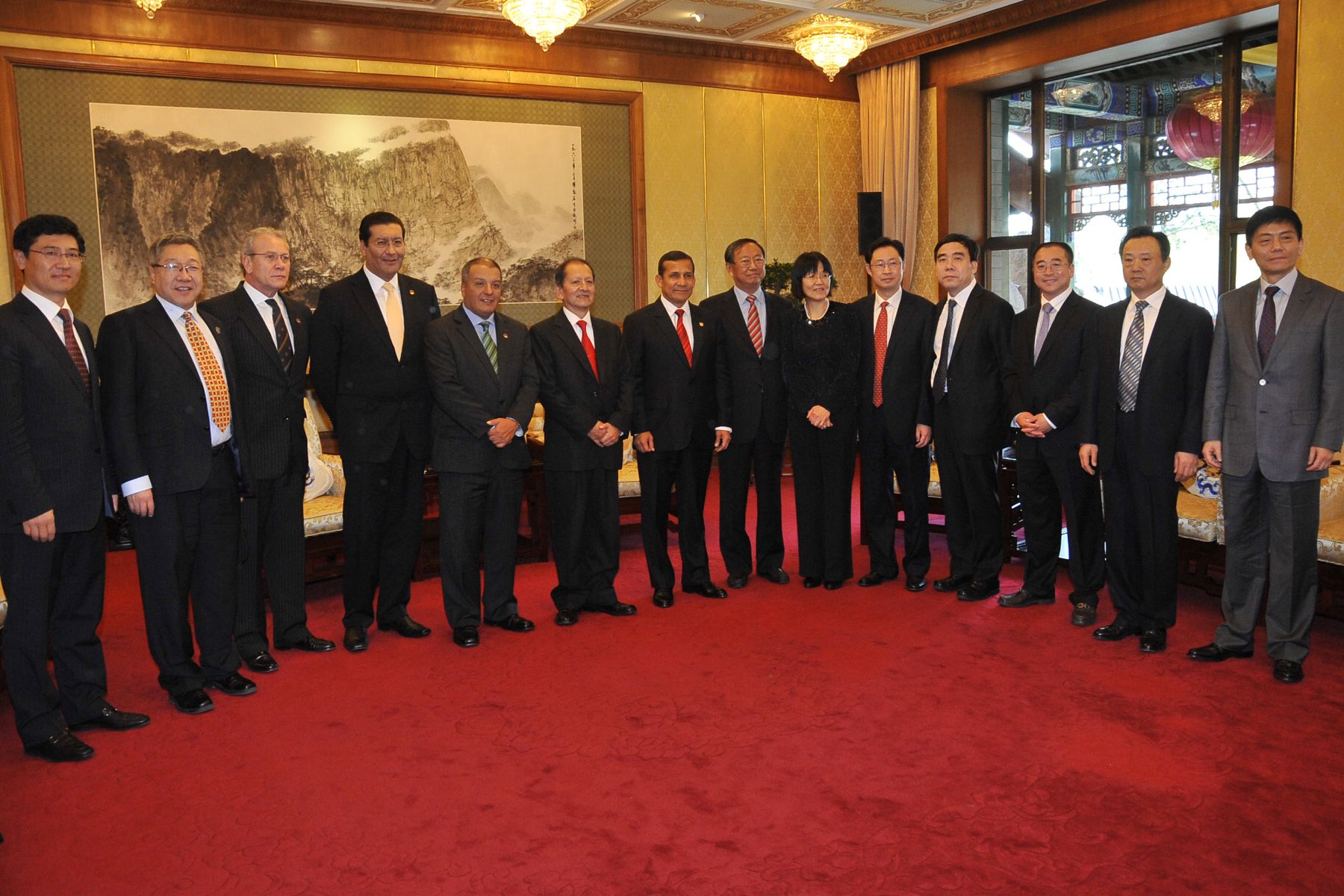 Presidente Ollanta Humala se reunió con miembros del Consejo Chino para la Promoción del Comercio Internacional en Beijing.
