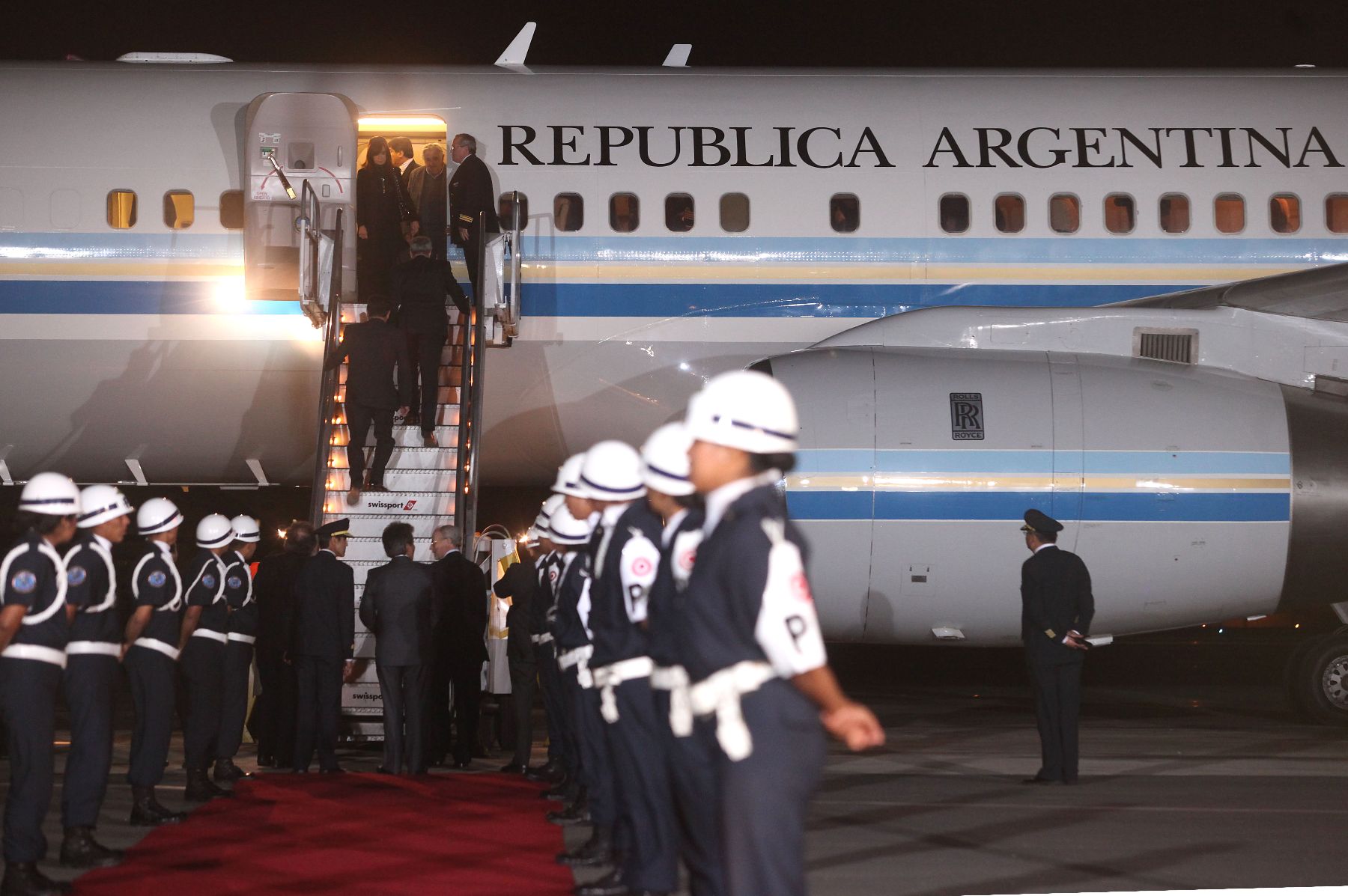 LIMA,PERÚ-ABRIL 18. Arribo del Presidente de Argentina, Cristina Fernández, para la reunión UNASUR en Palacio de Gobierno. Foto: ANDINA/archivo.