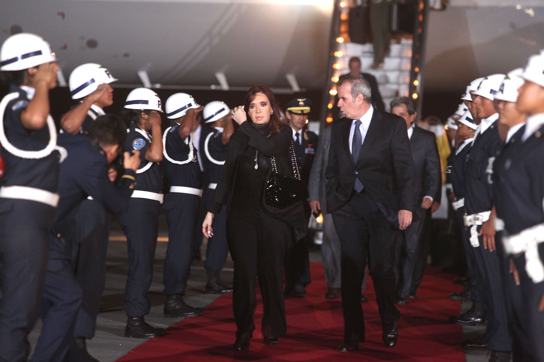 LIMA,PERÚ-ABRIL 18. Arribo del Presidente de Argentina, Cristina Fernández, para la reunión UNASUR en Palacio de Gobierno.
Foto: ANDINA/archivo.