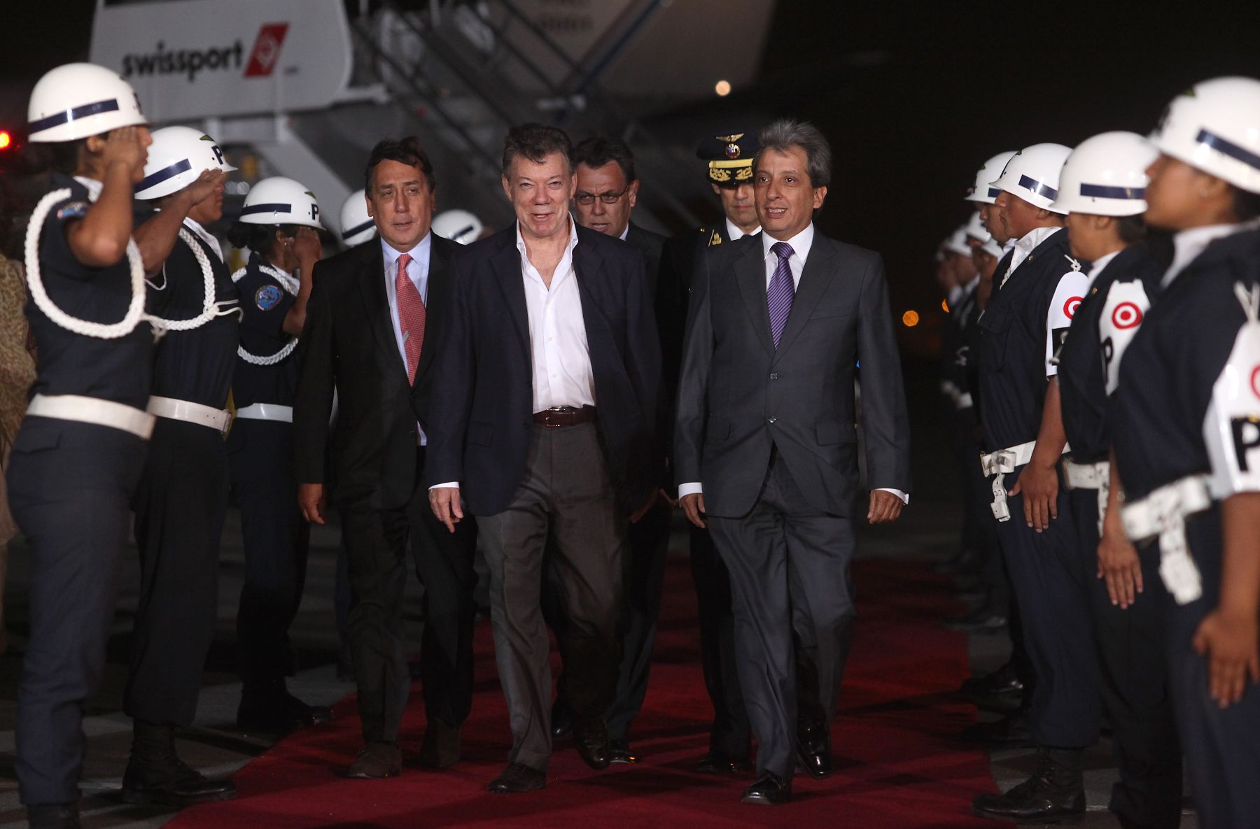 LIMA,PERÚ-ABRIL 18. Arribo del Presidente de Colombia, JUan Manuel Santos, para la reunión UNASUR en Palacio de Gobierno. Foto: ANDINA/archivo.