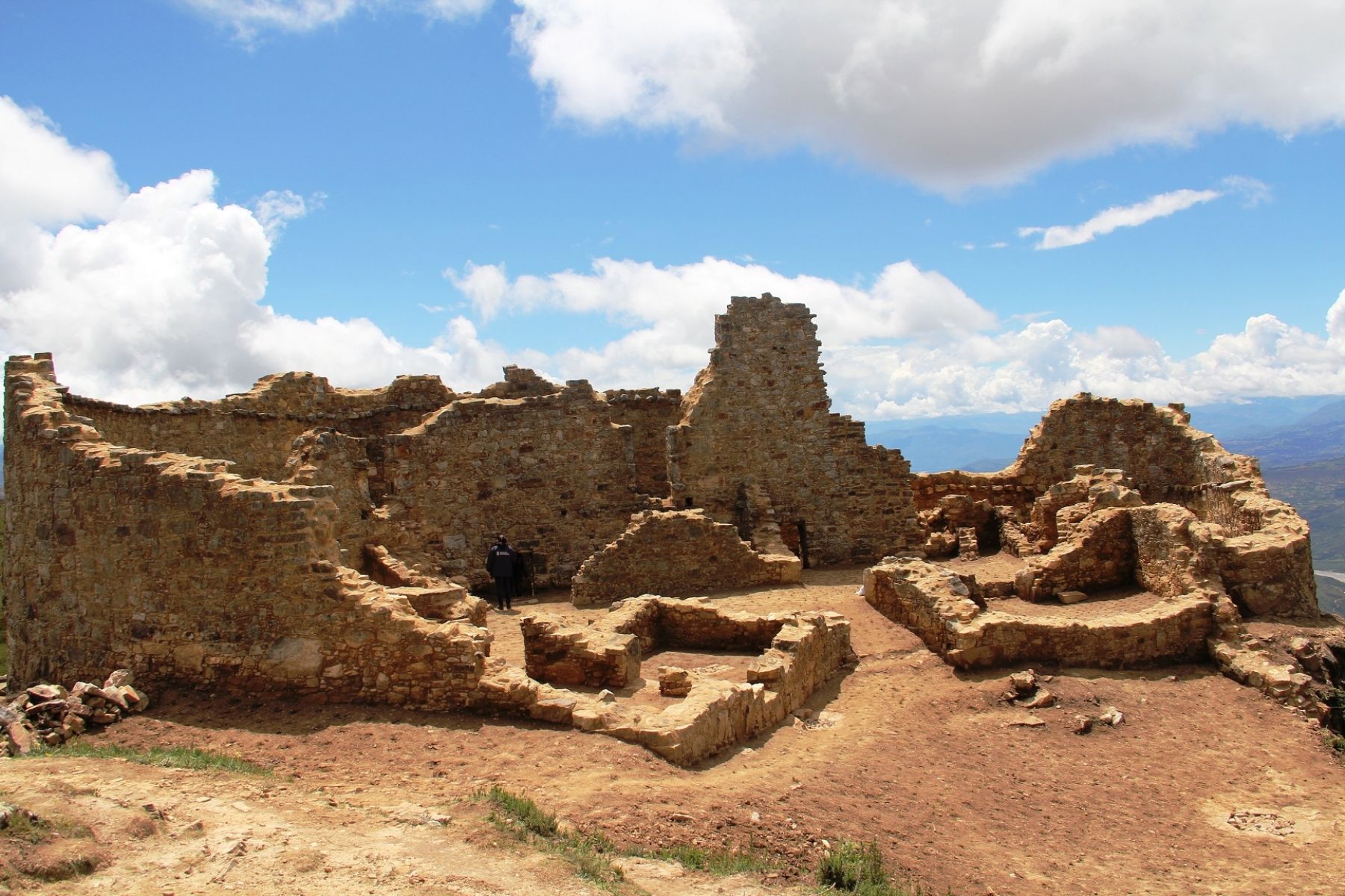 Los trabajos permitieron la recuperación de los muros y el rescate de elementos culturales en el complejo arqueológico de Marcahuamachuco.