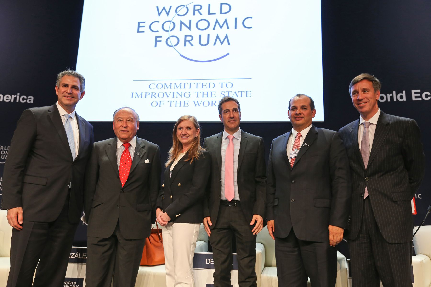 LIMA,PERÚ-ABRIL 24. El Minsitro de Economía , Luis Castilla participa en el Foro Económico Mundial para Latinoamérica 2013.Foto: ANDINA/archivo