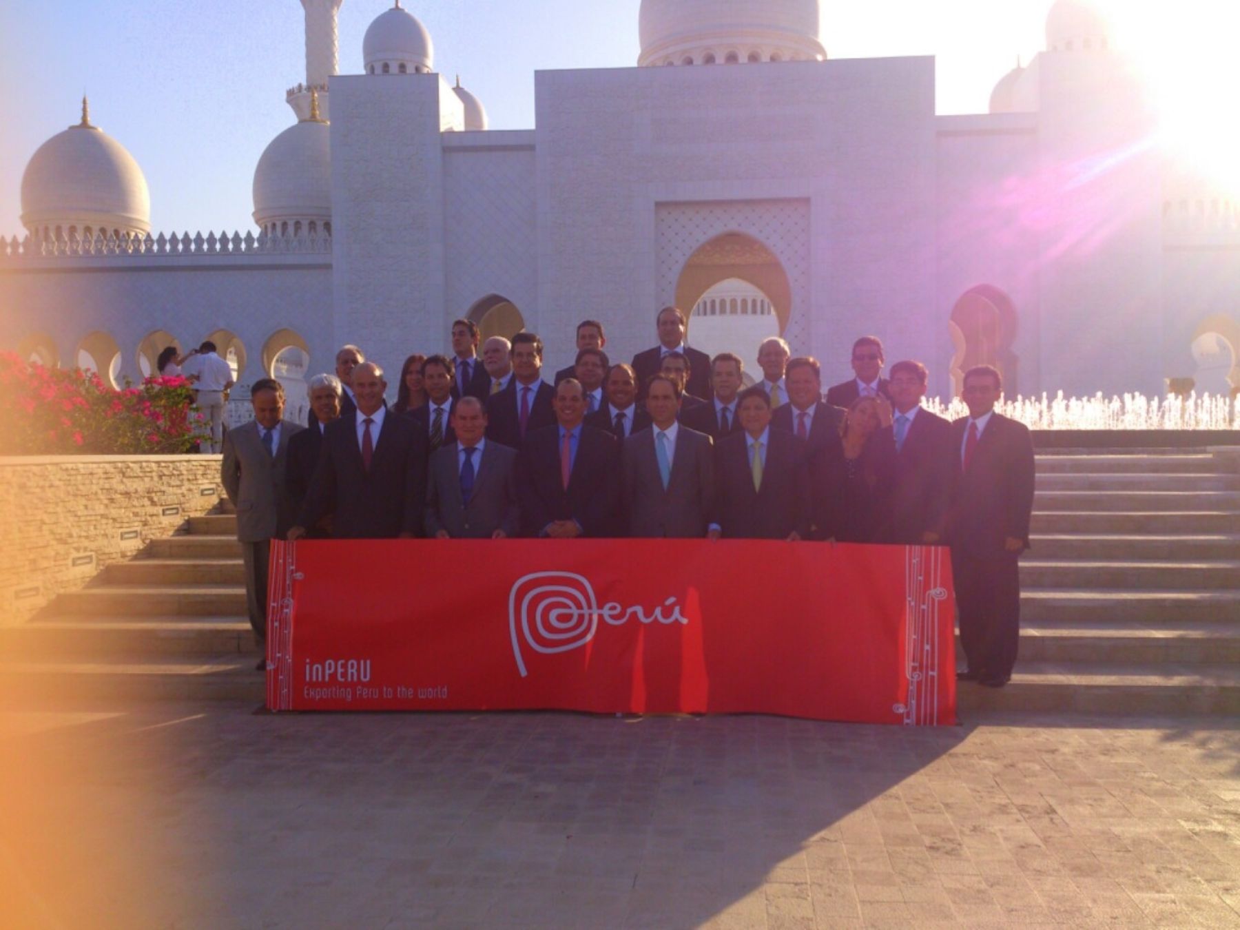 Abu Dhabi (EAU). Delegación peruana inició en Abu Dhabi el roadshow organizado por la asociación inPerú a los EAU, Alemania y Reino Unido.
