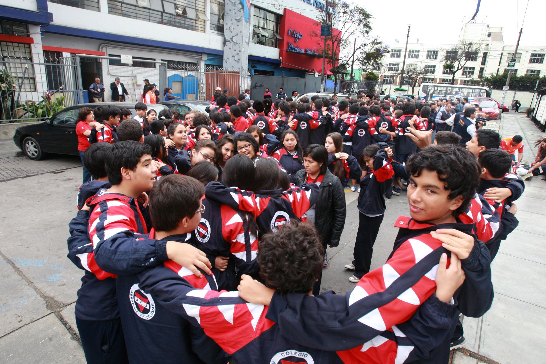 LIMA, PERÚ - MAYO 28.Simulacro de Evacuación ante Sismo, en la Asociación Cristiana  de Jovenes de Pueblo Libre. Foto: ANDINA/Norman Córdova