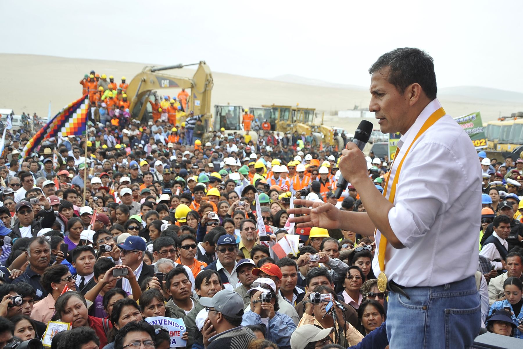 Presidente Ollanta Humala participó en inicio de obras del tramo desvío Quilca–Matarani, de la carretera Camaná–Desvío Quilca-Matarani-Ilo-Tacna.Foto: ANDINA/Prensa Presidencia