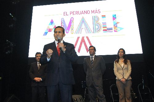 El presidente de la República, Ollanta Humala Tasso, participó en la ceremonia de premiación del concurso “El peruano más amable”. ANDINA/Prensa Presidencia