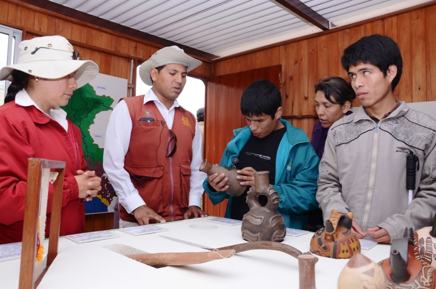 Museo de Sitio Huaca Pucllana ofrece a visitantes invidentes un ambiente con información en sistema Braille.