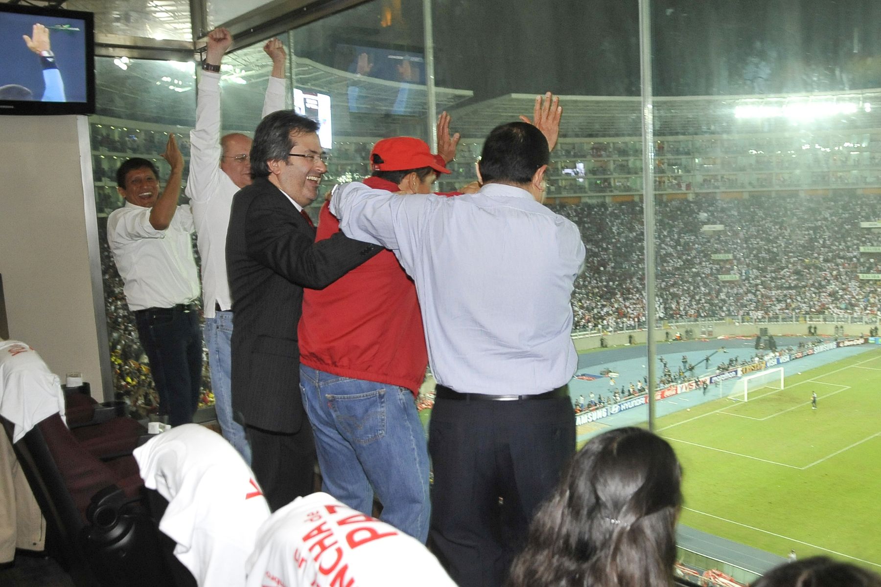 LIMA. 7 DE JUNIO. Presidente Ollanta Humala alentó a la Selección Peruana de Fútbol que derrotó esta noche a su similar de Ecuador en partido jugado en el Estadio Nacional. Foto: ANDINA/Prensa Presidencia