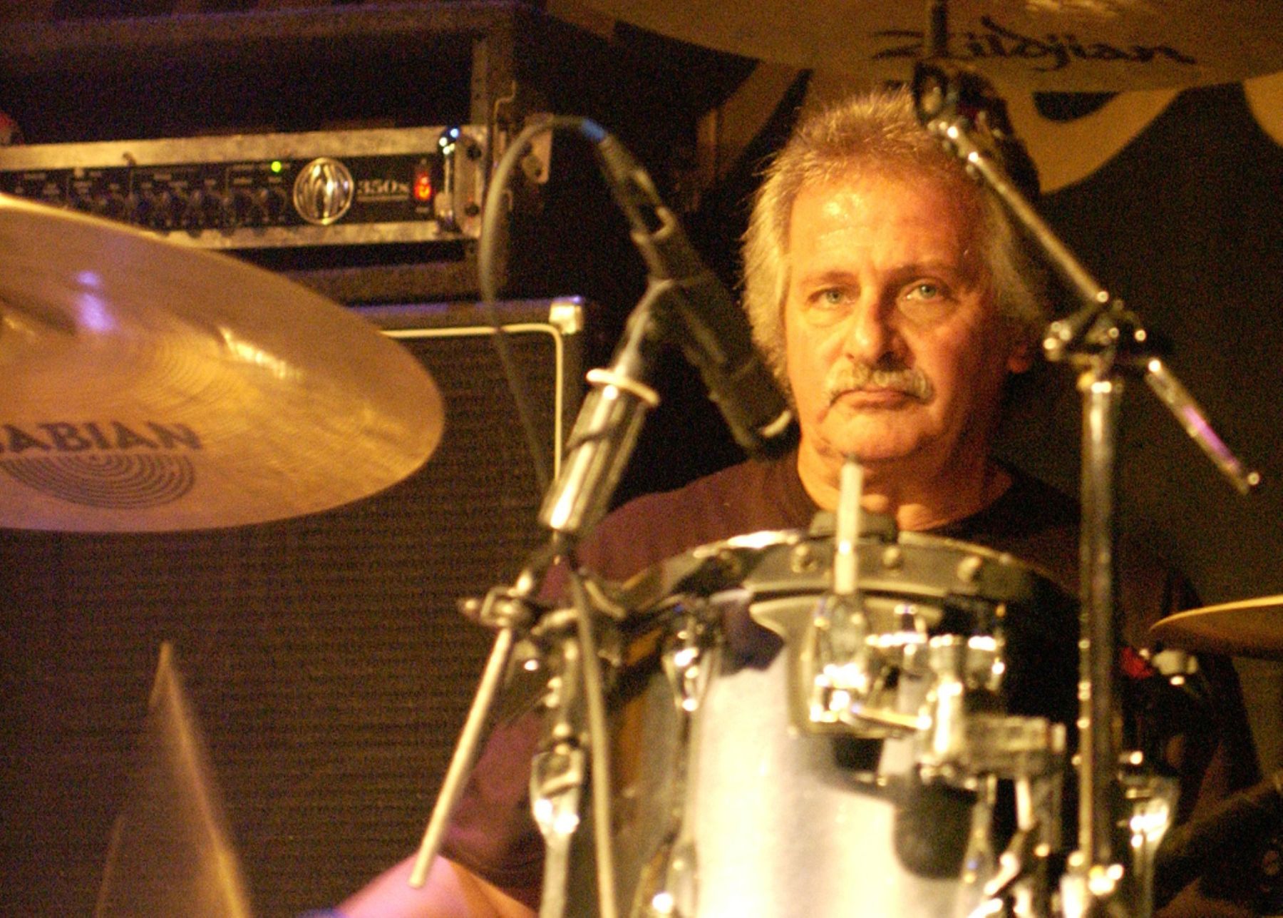 Pete Best un exbeatle que calentó Lima con su rock and roll Noticias