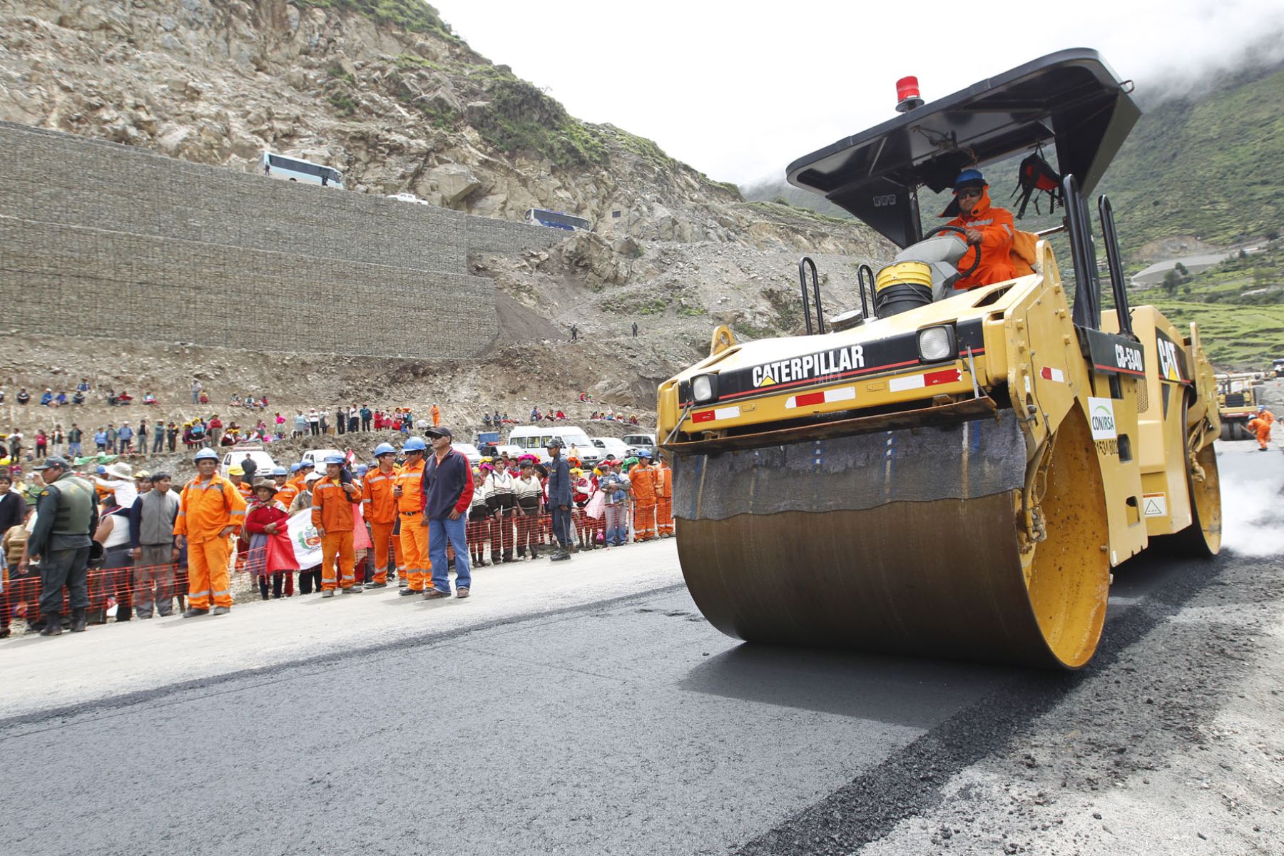 El asfaltado de carreteras es una de las obras que se priorizarán en la región Moquegua.