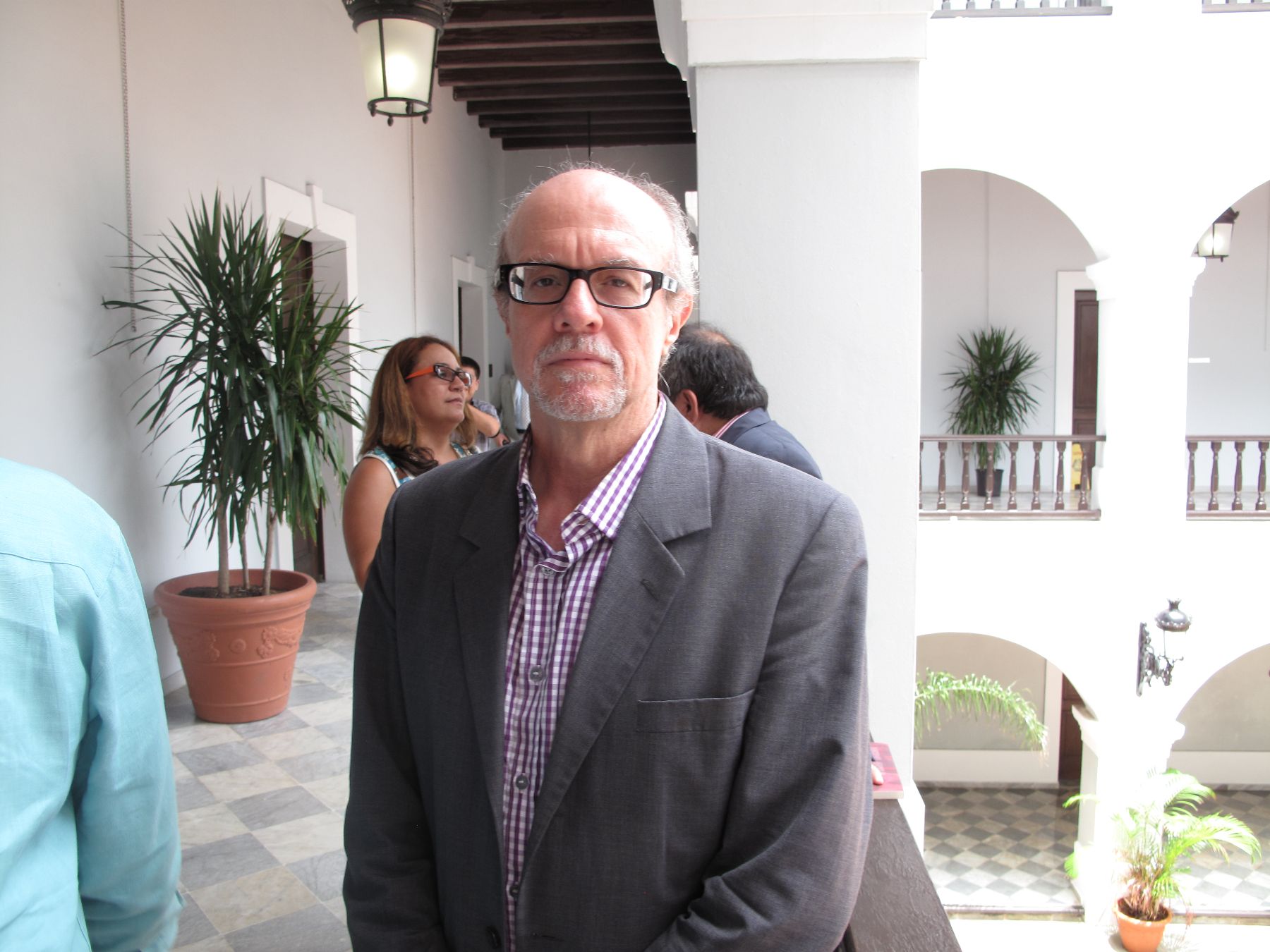 Héctor Feliciano, periodista puertorriqueño que participará en la Feria del Libro de Lima.