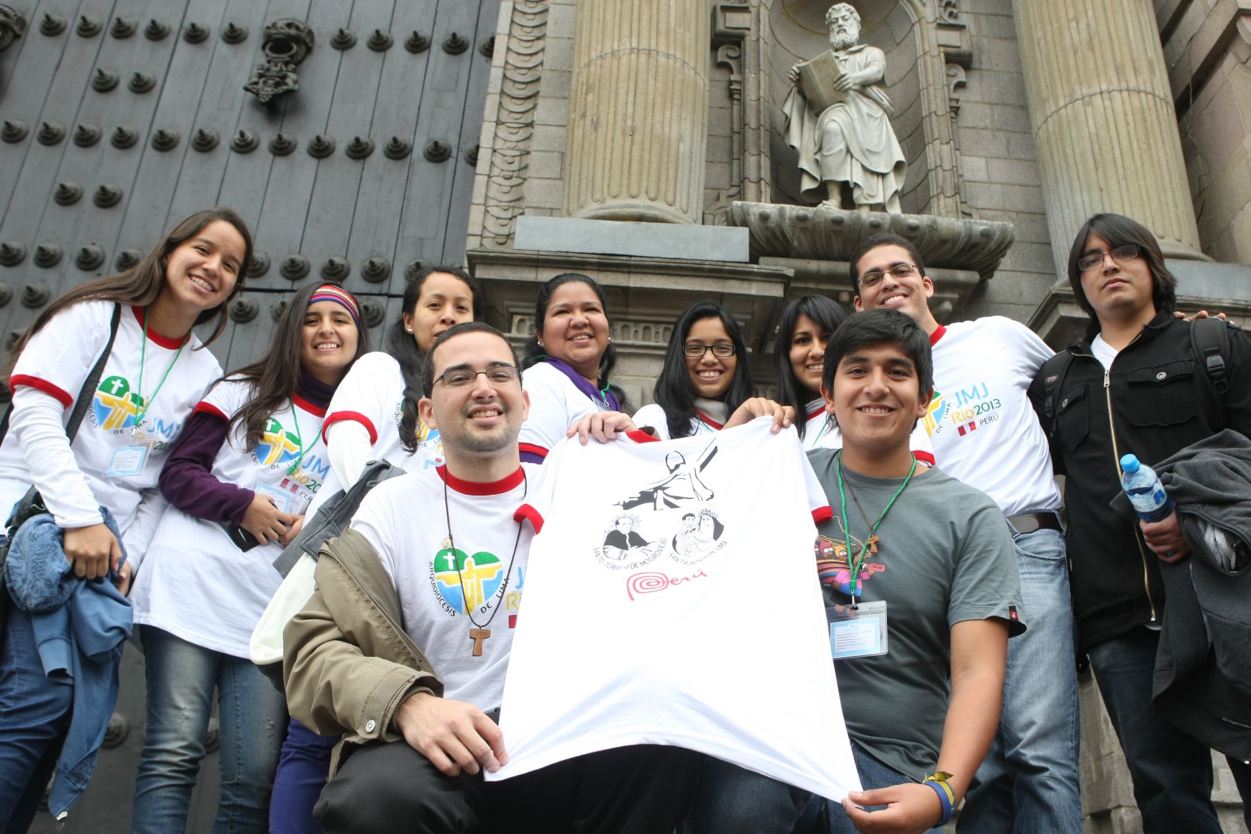 22/07/2013   Jovenes peregrinos que viajarán a Brasil para el encuentro con el Papa Francisco. Foto: ANDINA/Vidal Tarqui