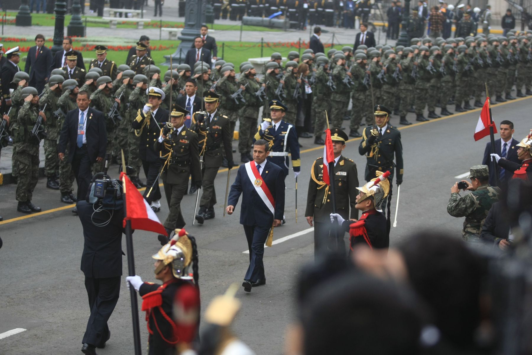 LIMA, PERÚ-JULIO 28. Llegada del Presidente de la República, Ollanta Humala, a la Catedral de Lima.

Foto: ANDINA/Juan Carlos Guzmán Negrini.