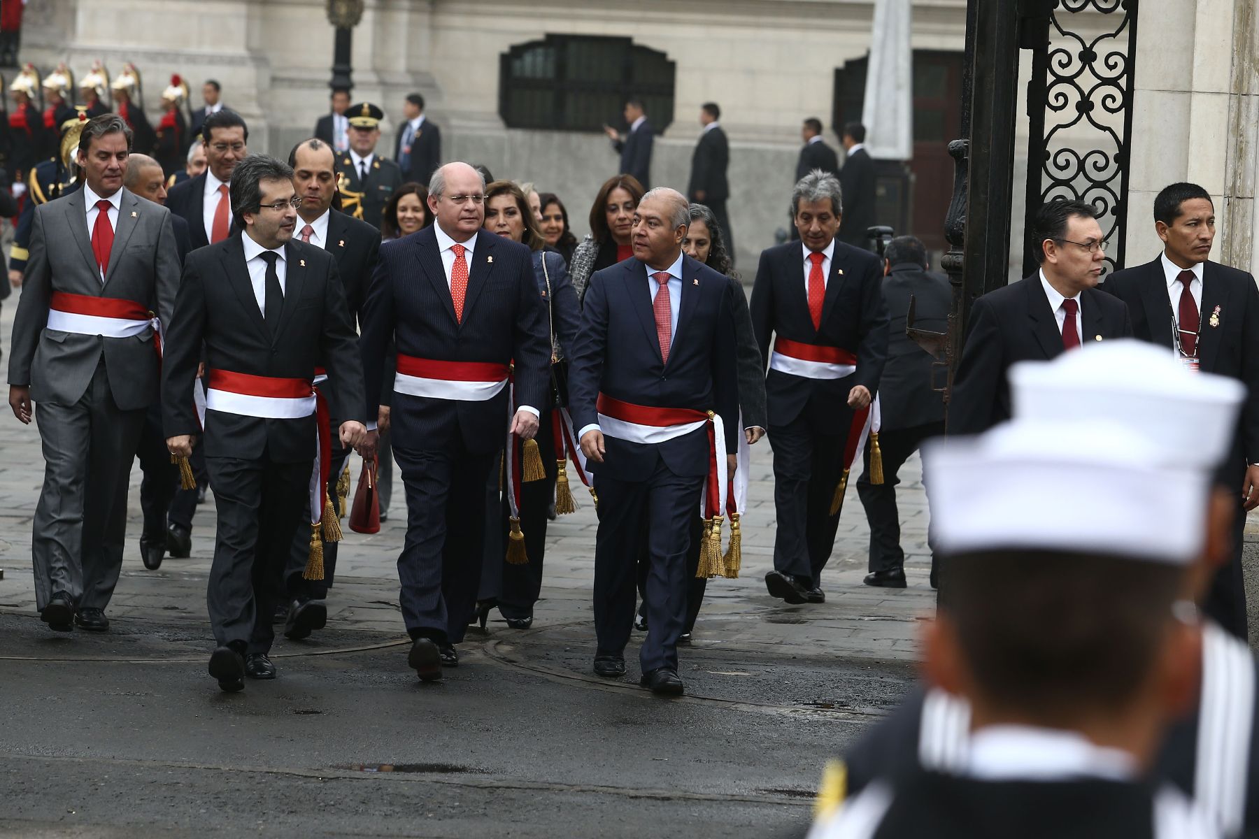 Ministros se dirigen a la Misa y Te Deum por fiestas patrias en la Catedral de Lima Foto: ANDINA/Jack Ramón.