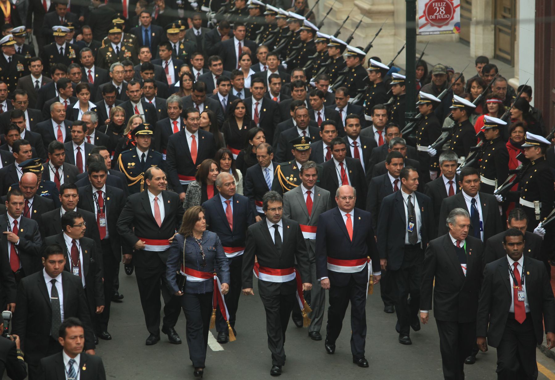 LIMA,PERÚ-JULIO 28. Gabinete ministerial se dirige hacia el Congreso tras participar en Misa y Te Deum.Foto: ANDINA/archivo
