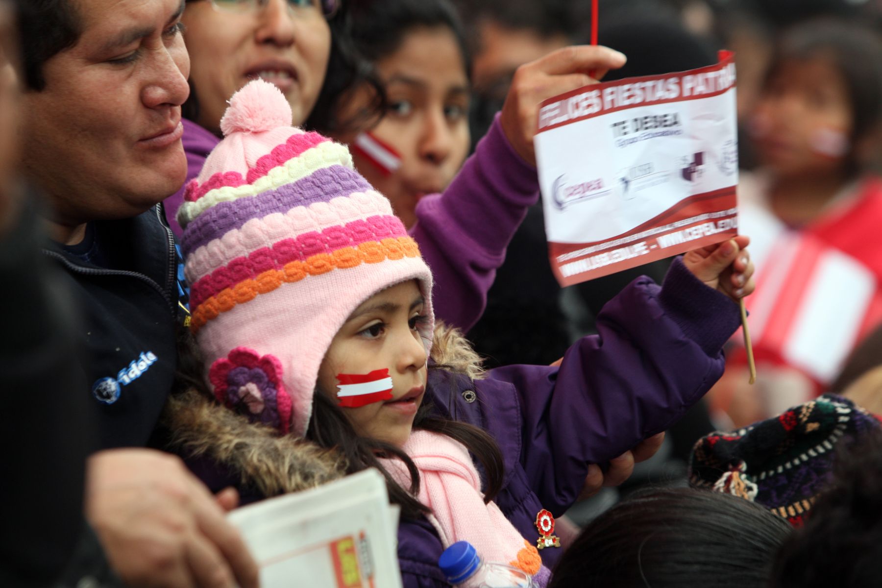 LIMA,PERÚ.JULIO 29.Niños asisten  a Desfile Cívico Militar de Fiestas Patrias.Foto:ANDINA/Héctor Vinces.
