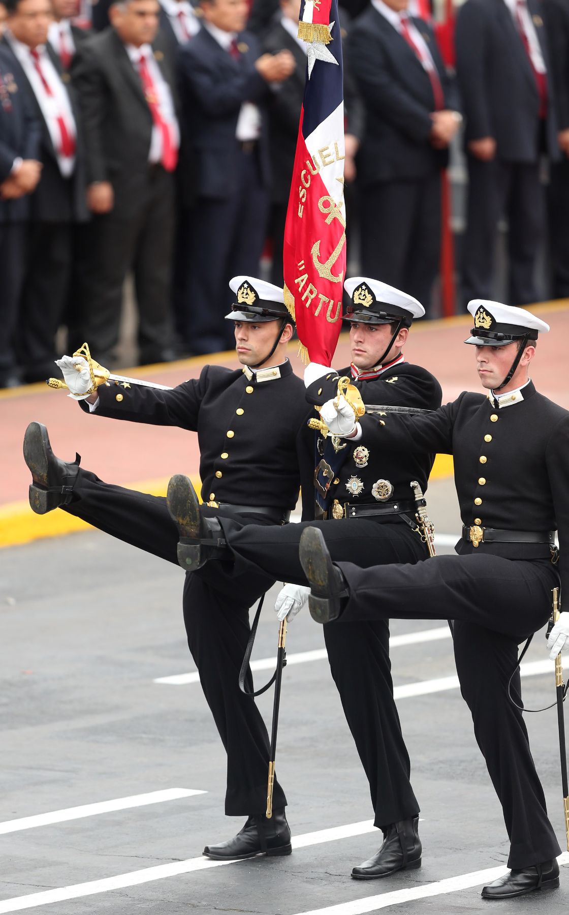 LIMA, PERÚ - JULIO 29.Delegaciones de Chile, desfilan en la Gran Parada Civico Militar por Fiestas Patrias.Foto: ANDINA/Carlos Lezama