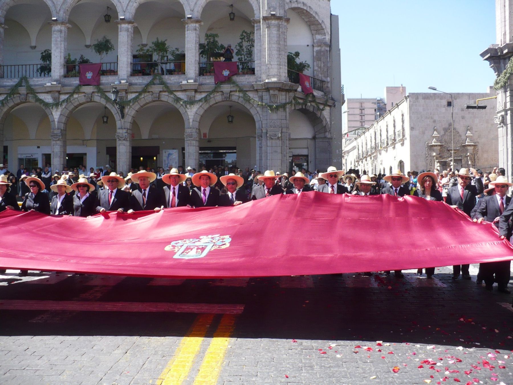 Paseo Del Estandarte De Arequipa Se Realizó Por El 473º Aniversario De