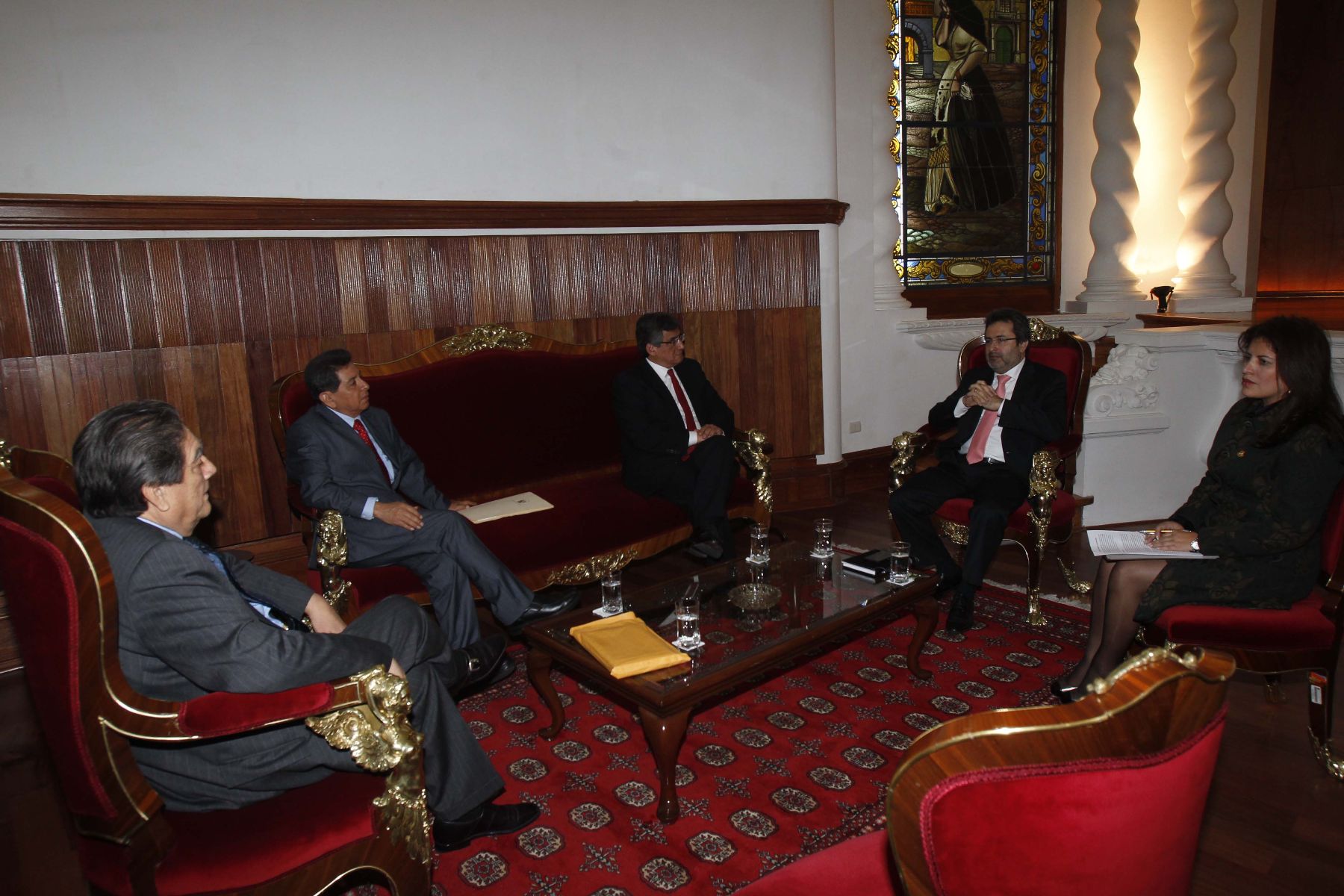LIMA,PERU-AGOSTO 27.En Palacio de Gobierno, el Presidente del Consejo de Ministros, Juan Jiménez Mayor, se reúne con dirigentes del partido político Perú Posible con el objetivo de recoger sus iniciativas para garantizar el crecimiento económico del país.
 Foto: ANDINA/Prensa Presidencia