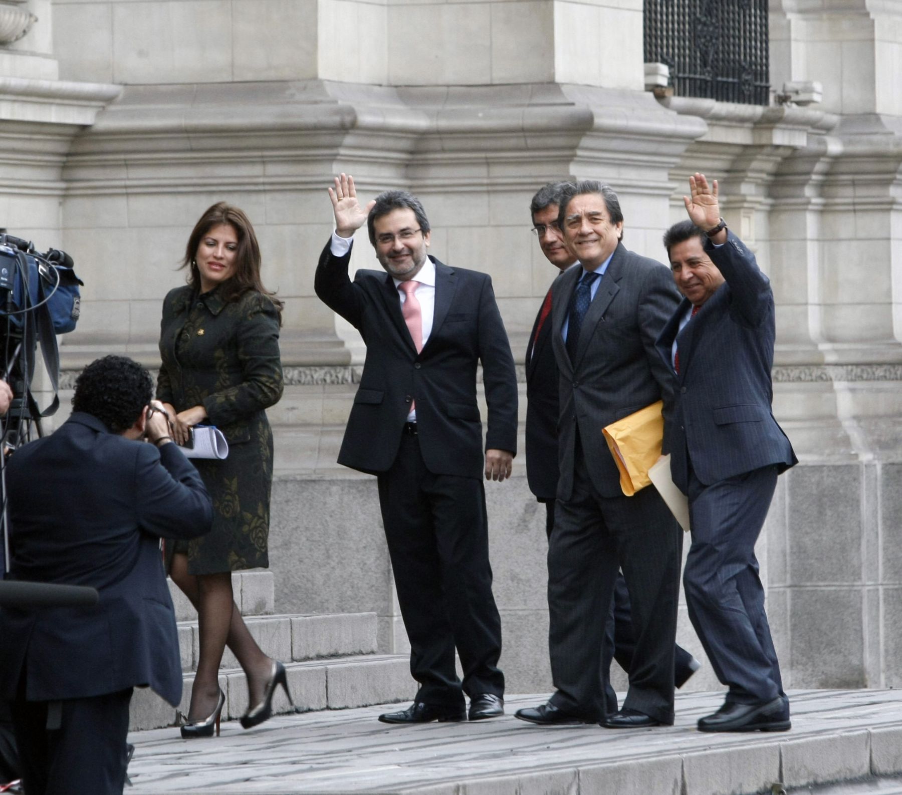 LIMA,PERU-AGOSTO 27.En Palacio de Gobierno, el Presidente del Consejo de Ministros, Juan Jiménez Mayor, se reúne con dirigentes del partido político Perú Posible con el objetivo de recoger sus iniciativas para garantizar el crecimiento económico del país. Foto: ANDINA/Norman Córdova