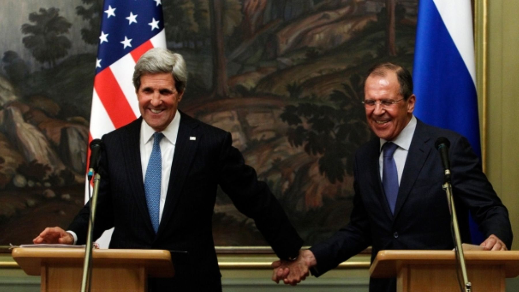 Sergei Lavrov, de Rusia; y John Kerry, de Estados Unidos, se reunieron para abordar la situación de la nación siria.