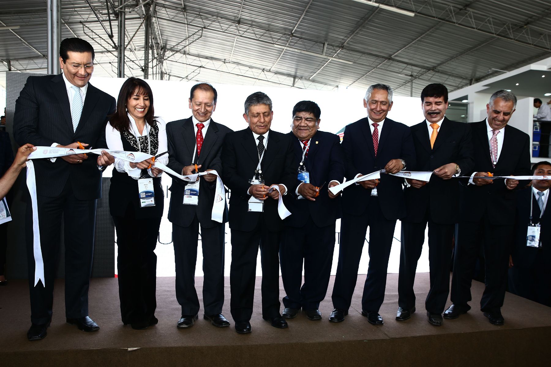 AREQUIPA, PERÚ - SETIEMBRE 16. En el marco de la Convención Minera PERUMIN, la Ministra de Comercio Exterior y Turismo, Magali Silva Velarde-Álvarez, inauguró hoy en Arequipa la Exhibición Minera Tecnológica (EXTEMIN), la cual permitirá conocer el desarrollo más reciente en los equipos, maquinarias, herramientas, soluciones y servicios mineros ofrecidos por empresas de más de 20 países. Foto: Andina/Jack Ramón