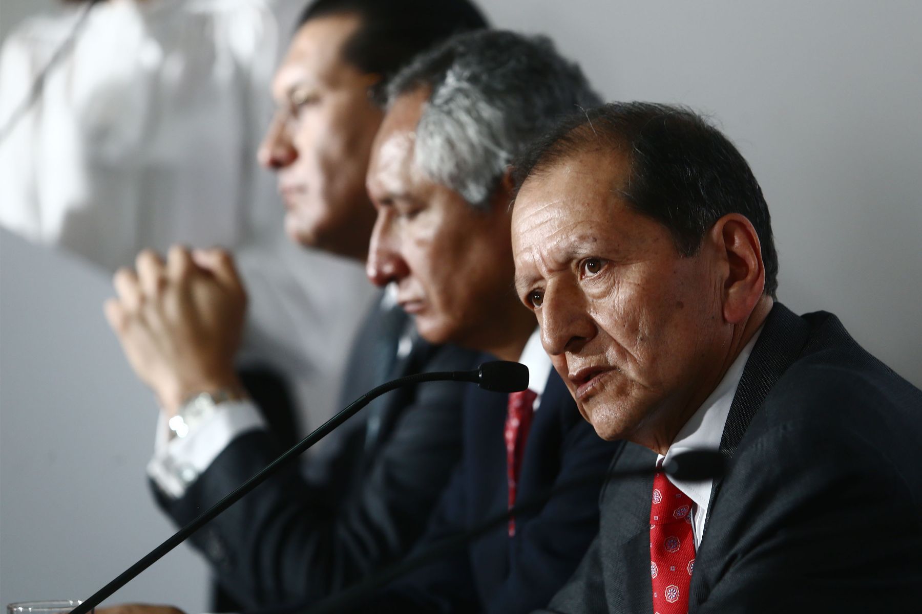 AREQUIPA, PERÚ - SETIEMBRE 16. En el marco de la Convención Minera PERUMIN, el Ministro de Energia y Minas,Jorge Merino expone en conferencia de prensa. Foto: Andina/Jack Ramón