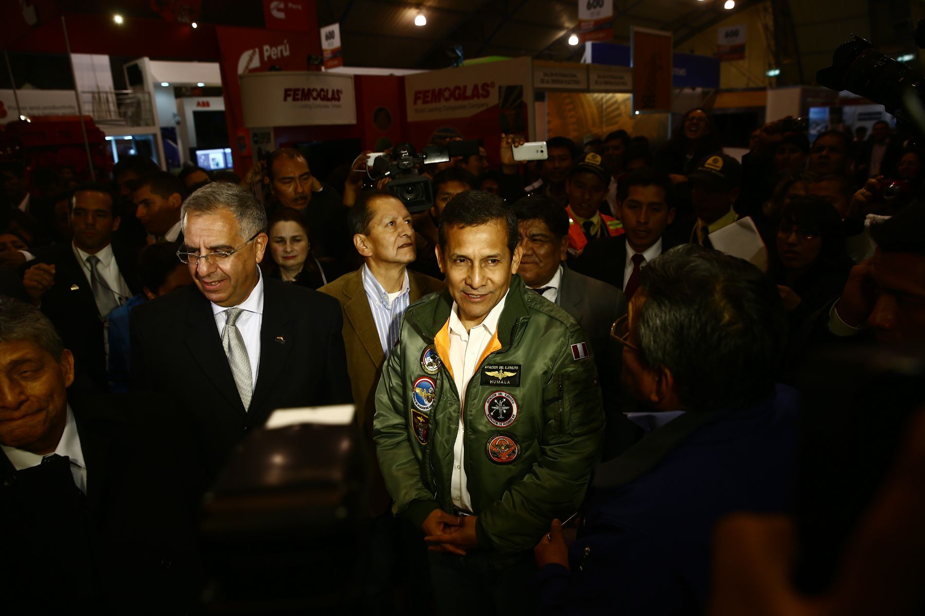 AREQUIPA,PERÚ-19 SETIEMBRE.Presidente Ollanta Humala recorre Feria Expomin en el marco de la 31 Convención Minera PERUMIN 2013 en el Centro de Convenciones Cerro Juli-Arequipa.Foto: ANDINA/Jack Ramón