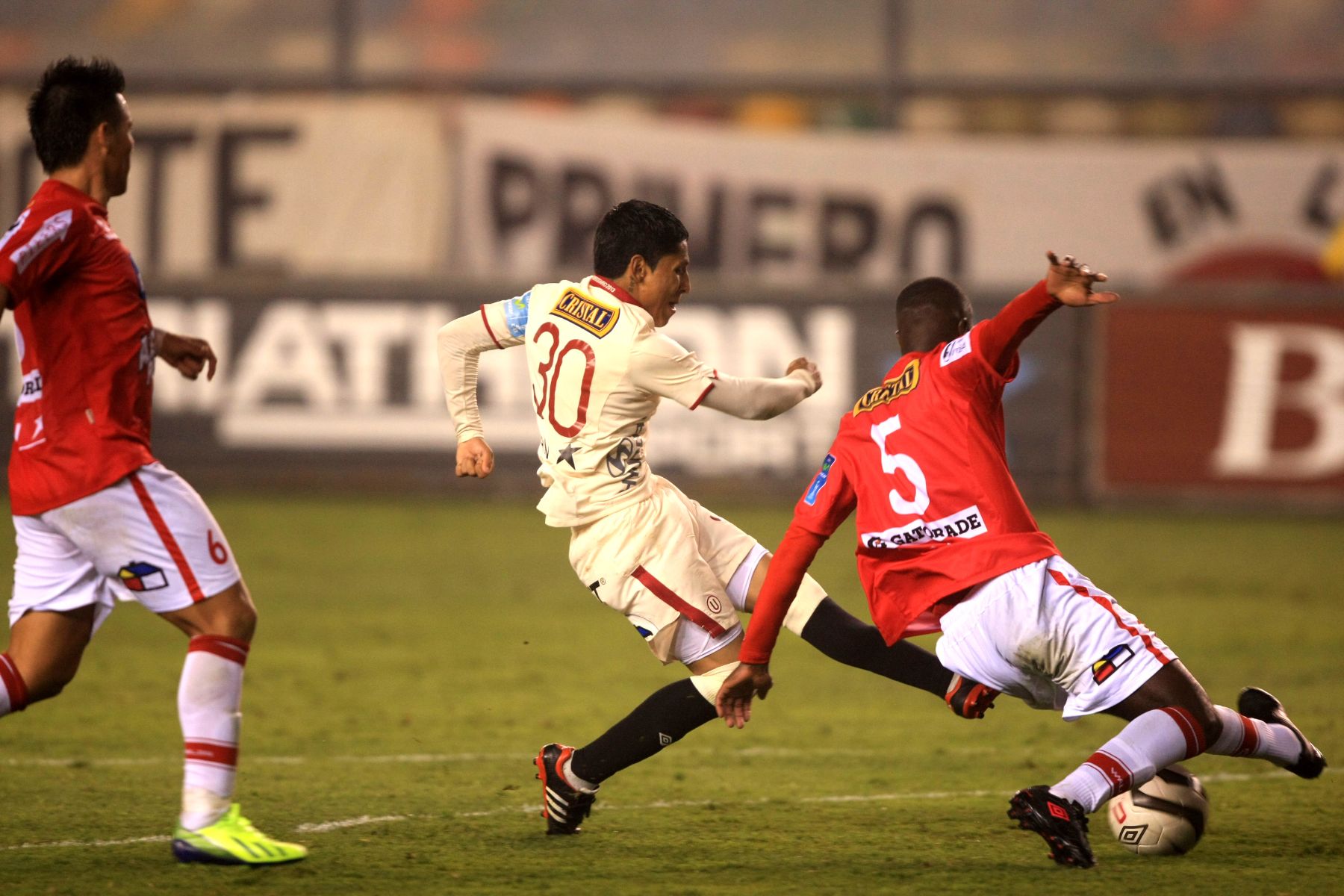 Juan Aurich close on Peruvian soccer league title | News | ANDINA ...